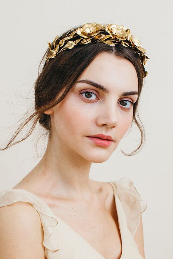 wedding hairs with tiara