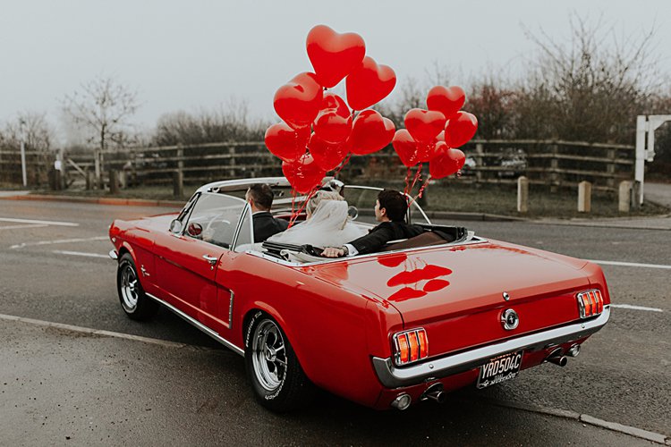 red balloons wedding car decoration