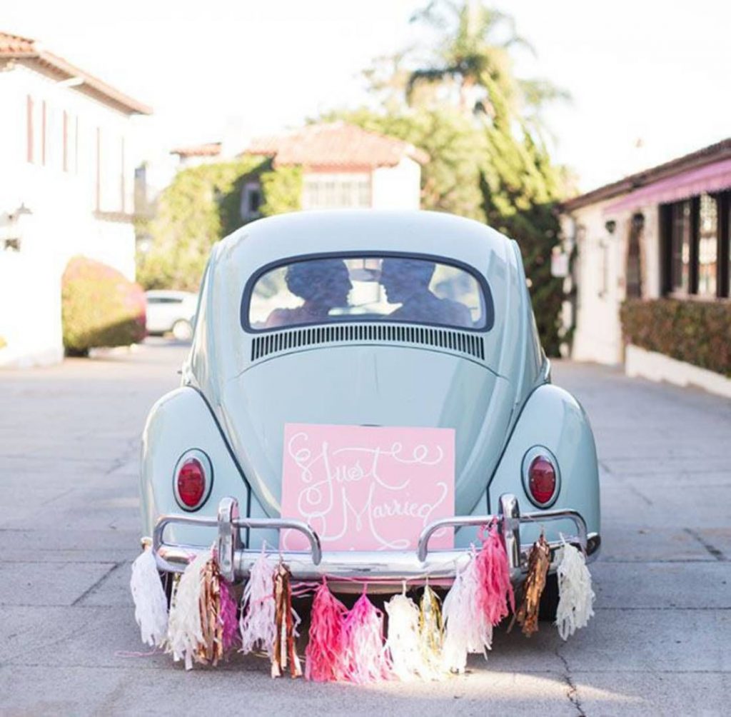 vintage wedding car decoration
