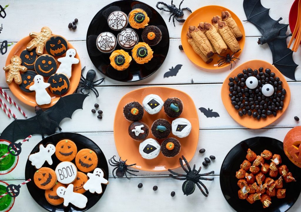 16 Spooky Halloween Food & Drink Ideas