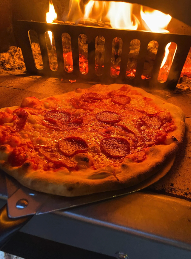 Handcrafted Fresh Woodfired Pizzas On Wheels