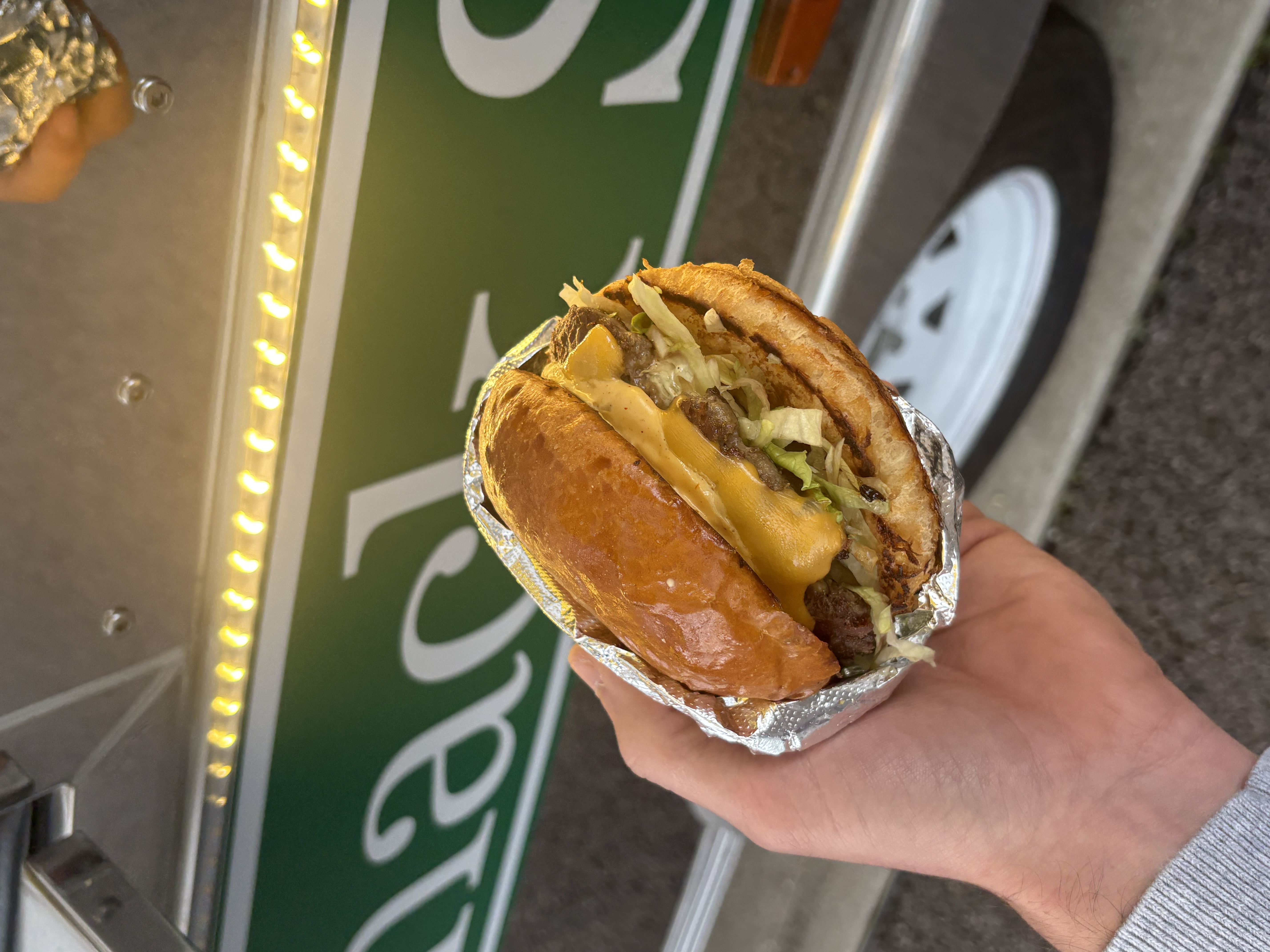 Smash Burgers using Fresh & Quality Ingredients