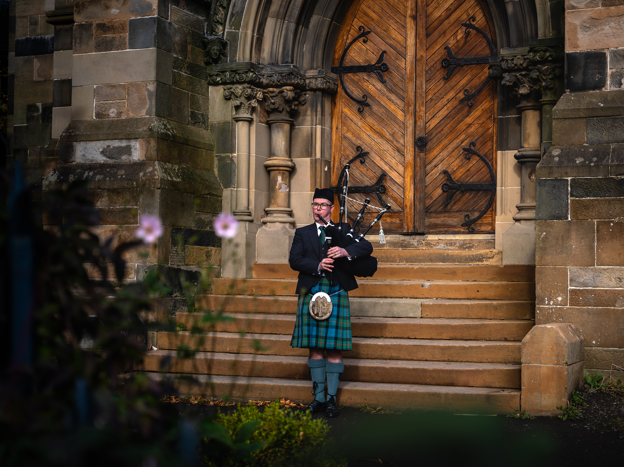 Glasgow Bagpiper for All Occasions