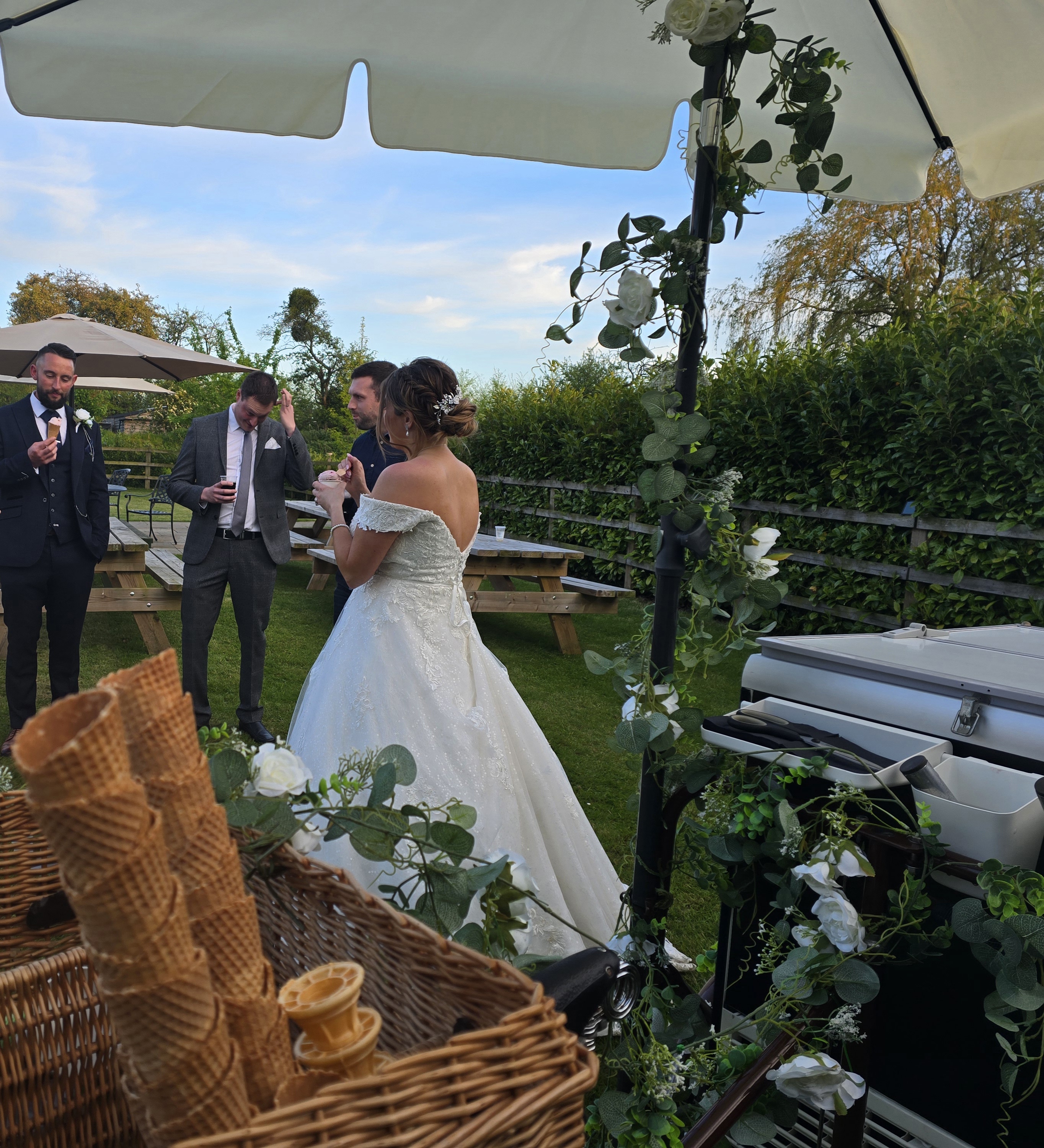 Unlimited Luxury Ice Cream Made from Local Ingredients