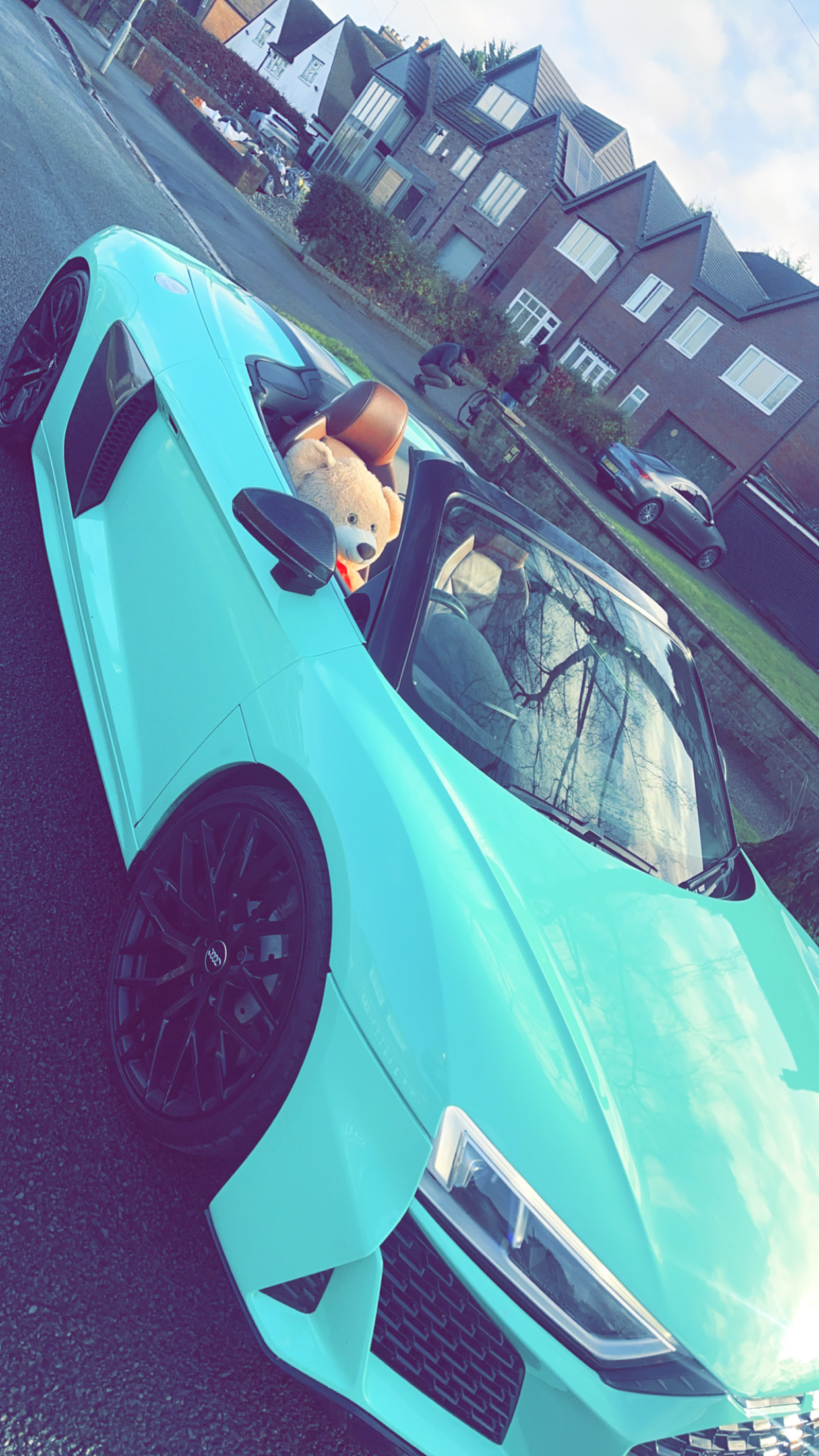 The Audi R8 Spyder in Tiffany Blue