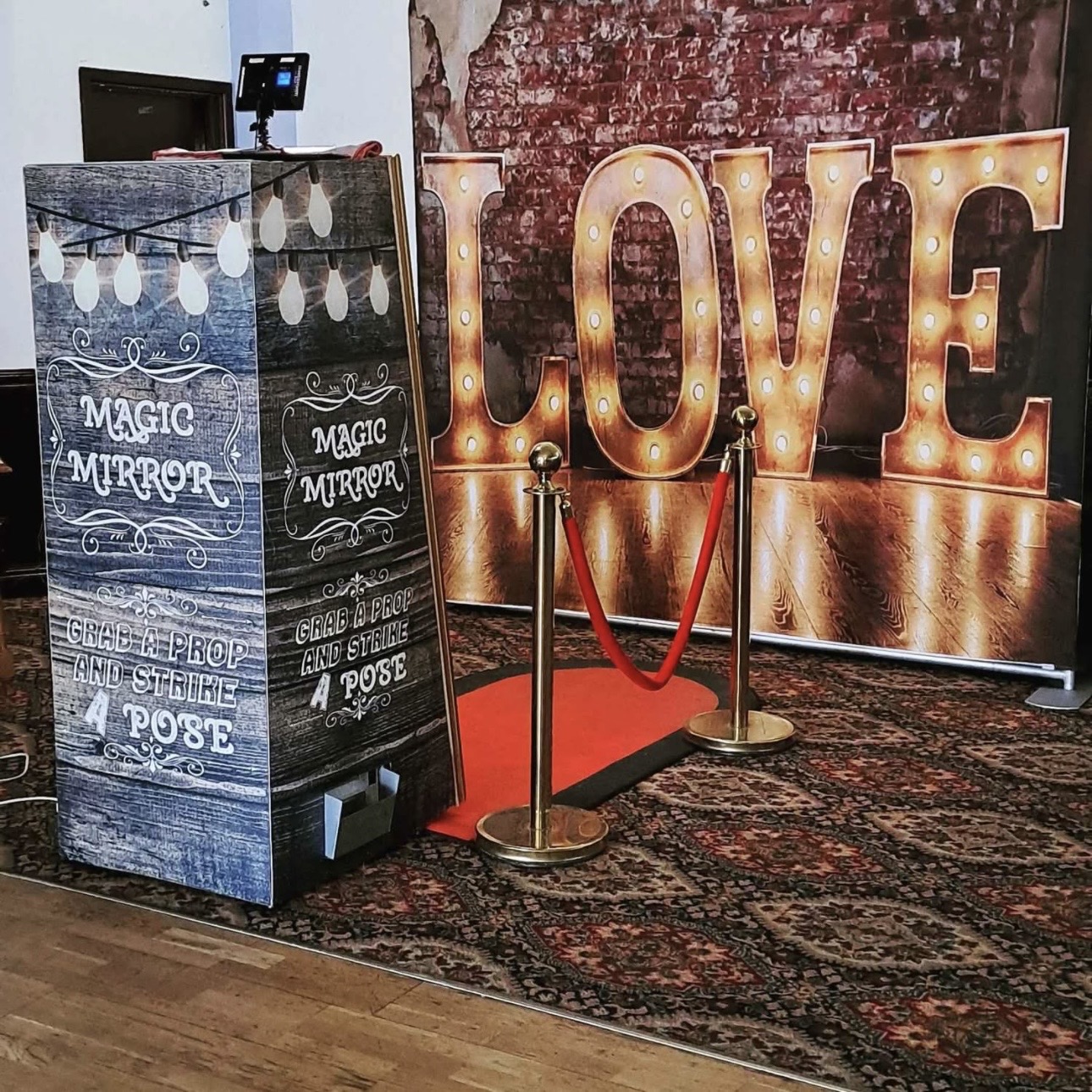 Magic Mirror Photo Booth - Fun & Memorable Event Experience