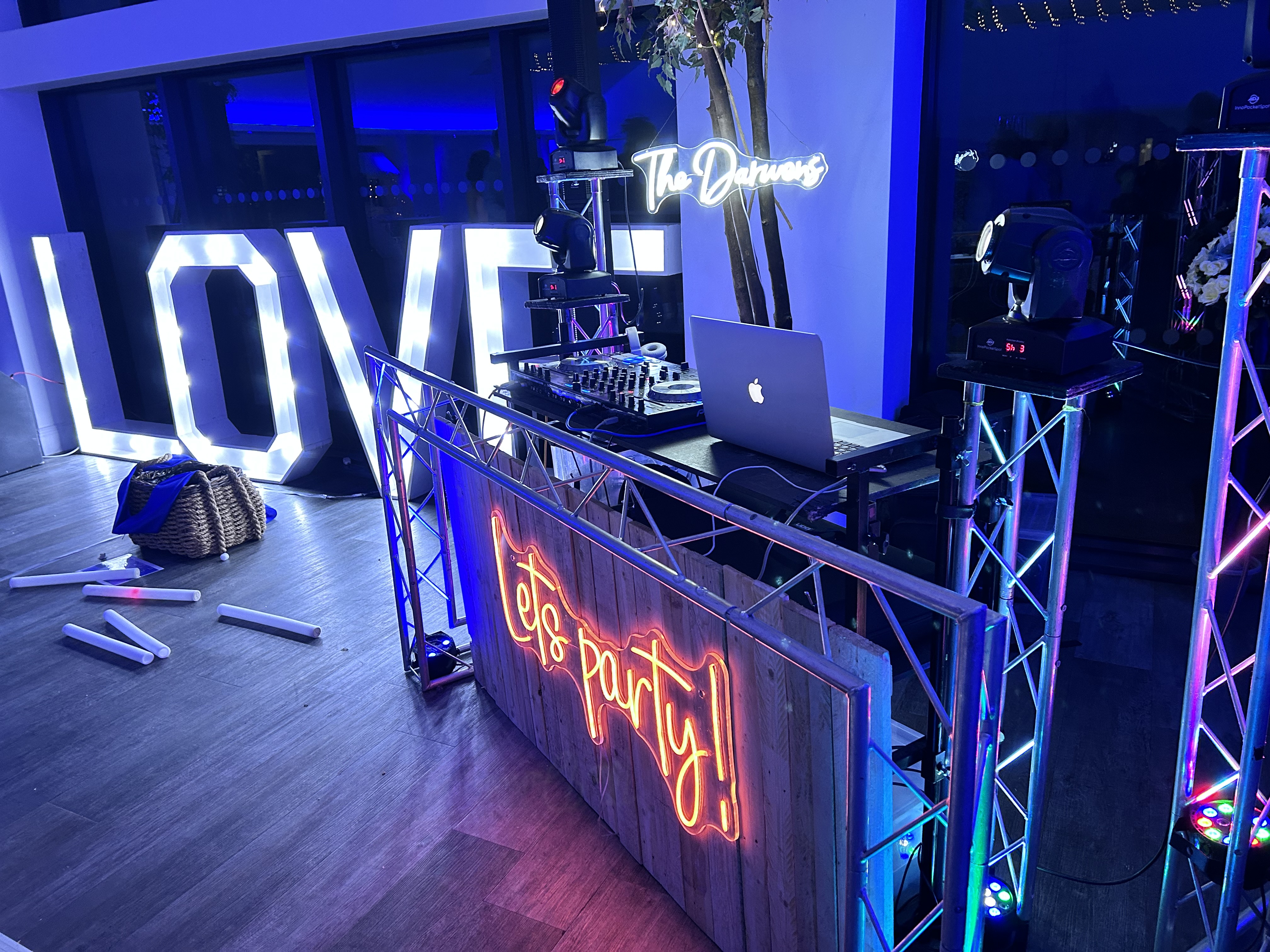 Versatile Party DJ for Weddings, Events & Celebrations