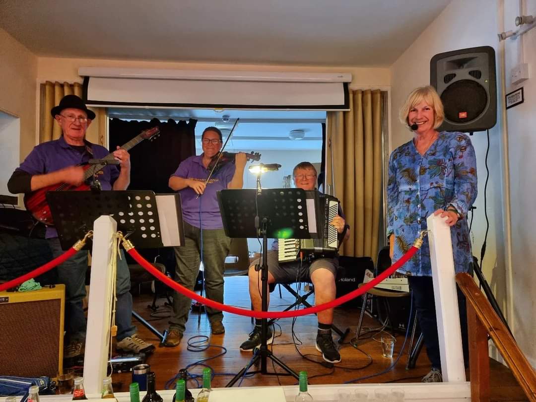 3-Piece Ceilidh Band With Caller