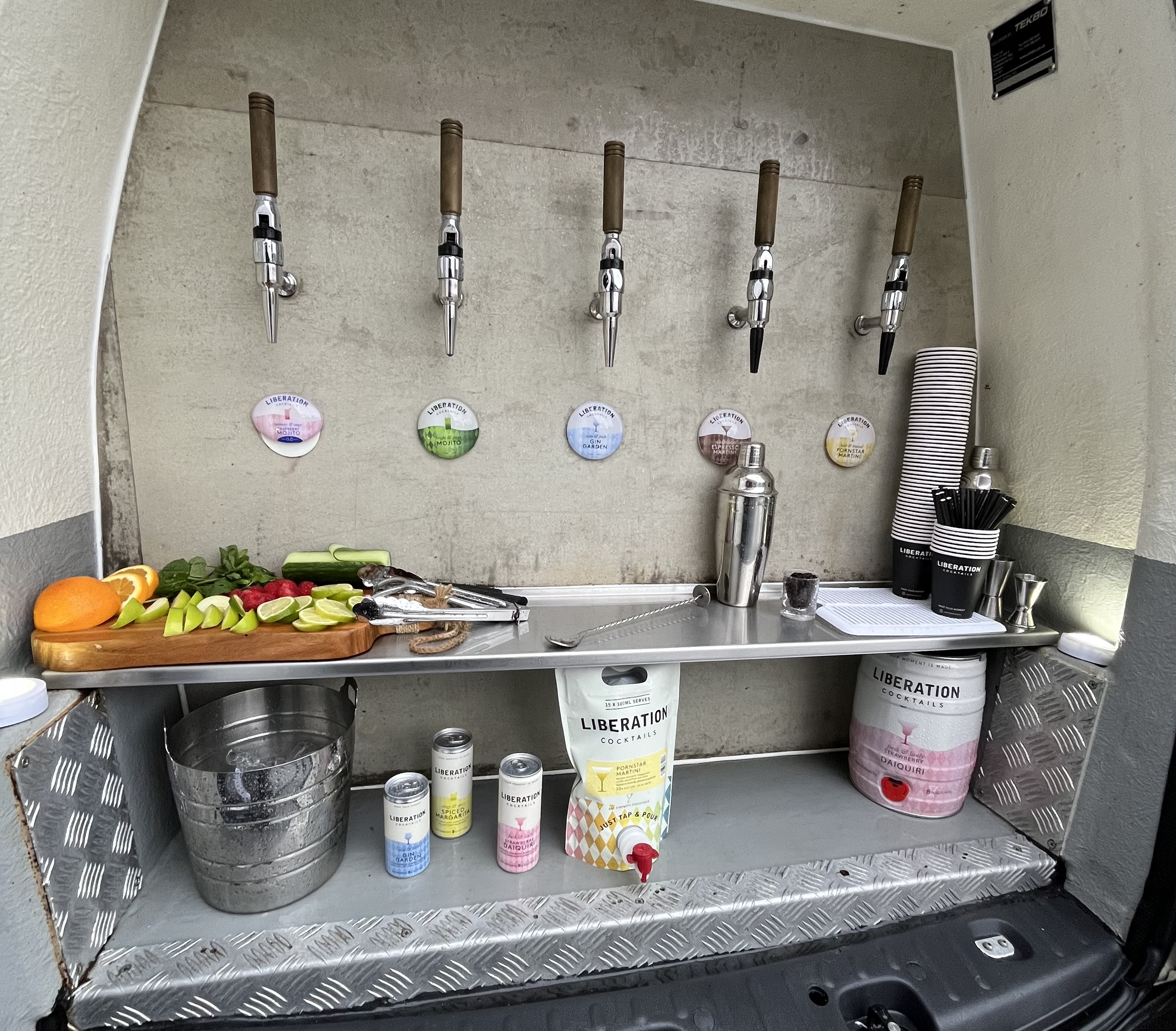 The Cocktail Cruiser: Elegant Bar Service for Outdoor Occasions