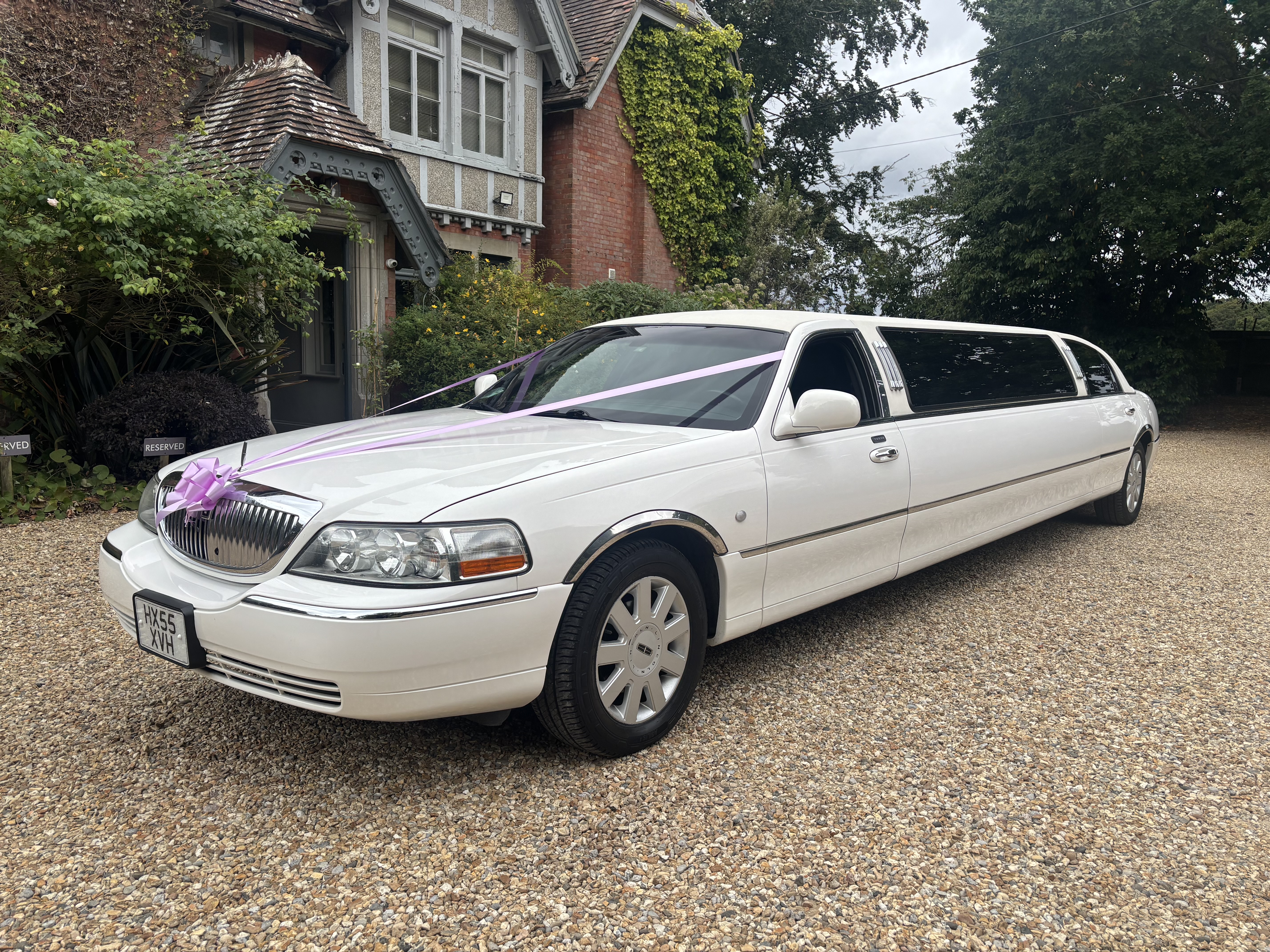 Lincoln Town Car Finished in Elegant Diamond White