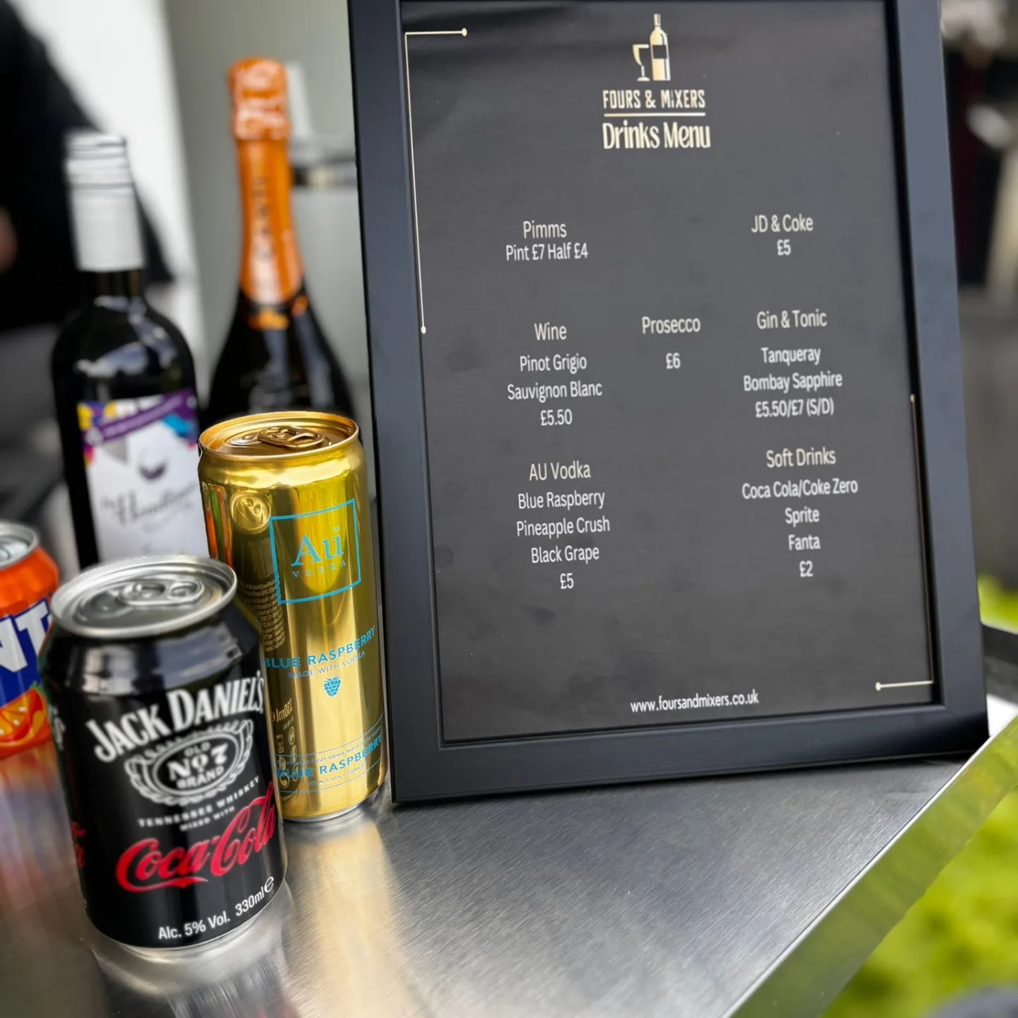 Bespoke Mobile Bar Trailer For Any Occasion