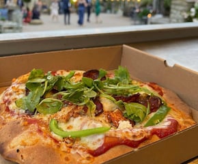 Neapolitan Sourdough Pizza from Converted Horse Box