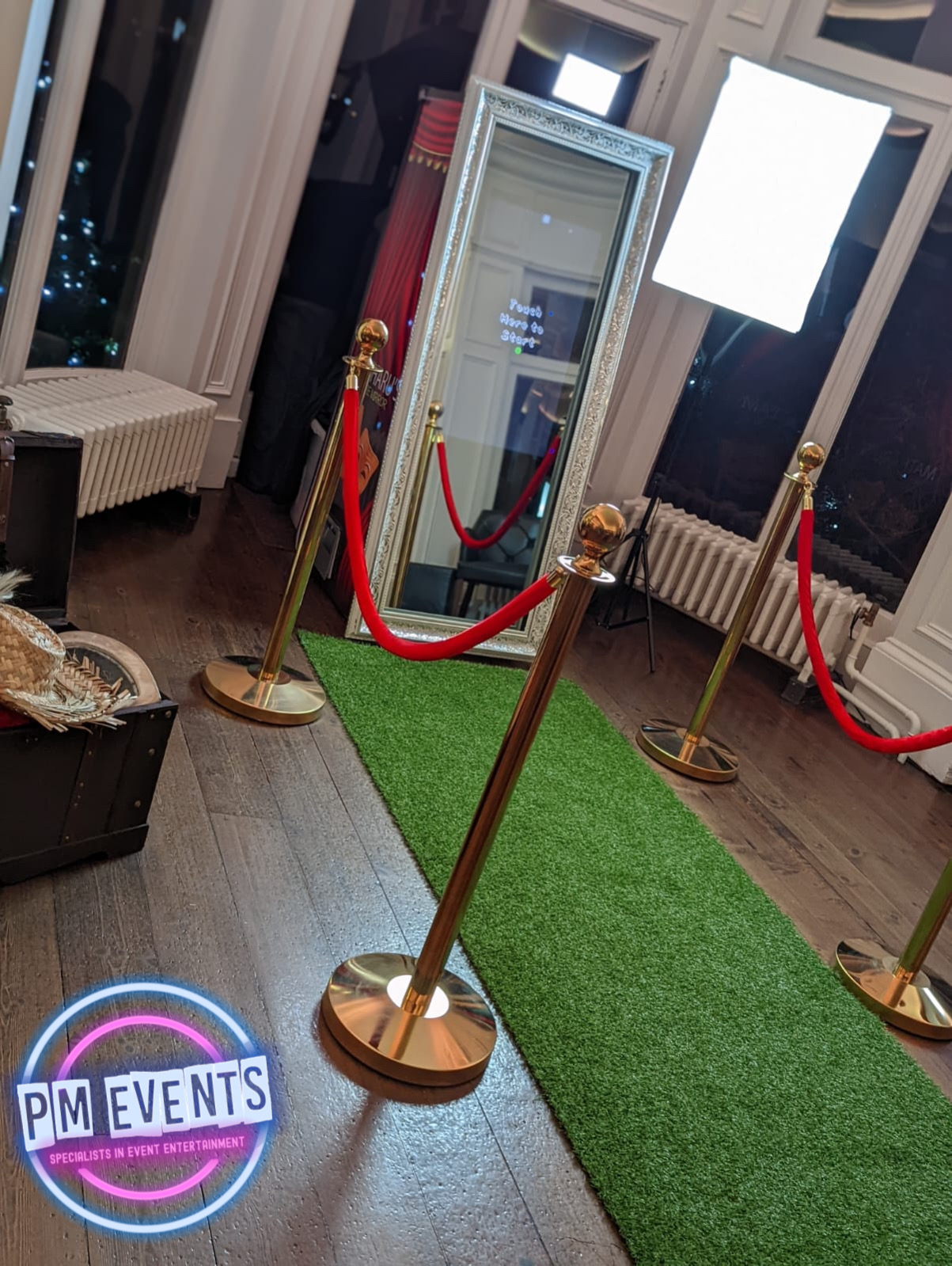 Magic Mirror Photo Booth Take Great Quality Fun Photos