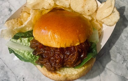 Pulled Chicken, Pork or Beef in a Bun Served with Kettle Chips