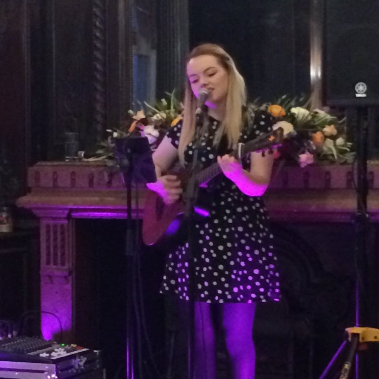 Singing Guitarist 'Lorna Adams' Covering All Genres