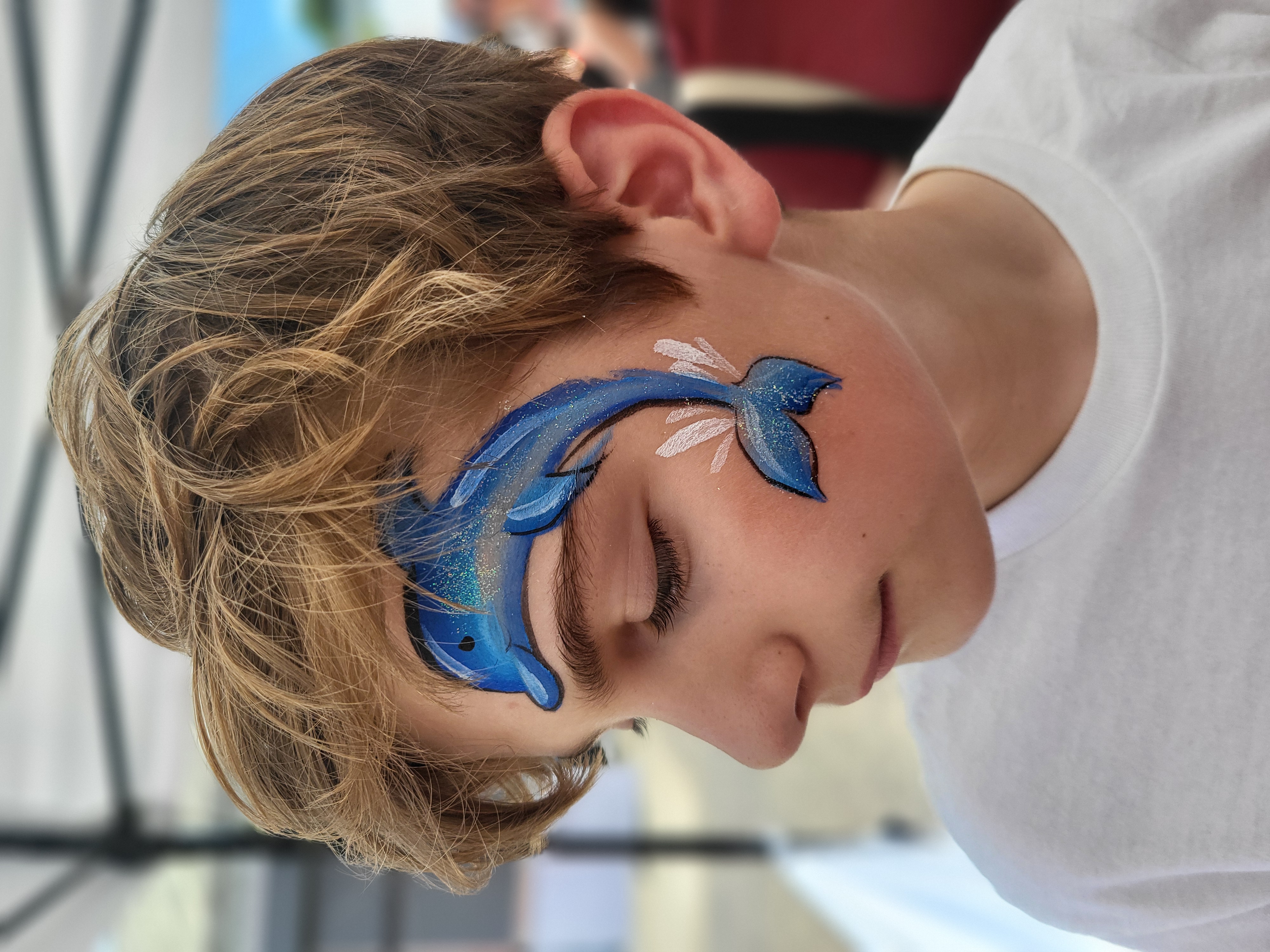 Wow your guests with our stunning face painting and glitter service