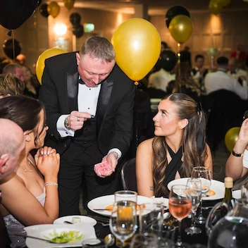 Darren Robinson Magician