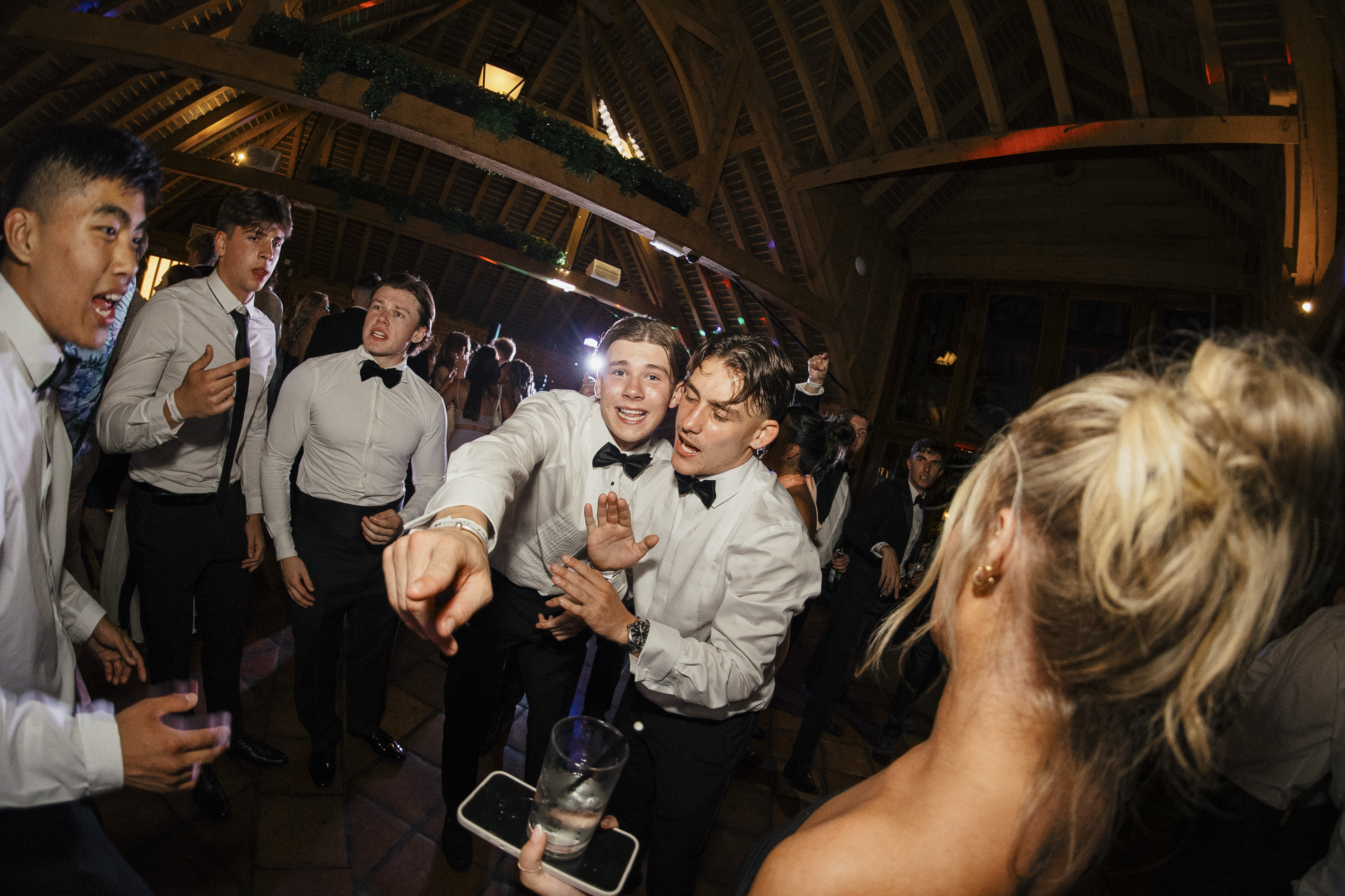 Unforgettable DJ Entertainment That Actually Gets People Dancing