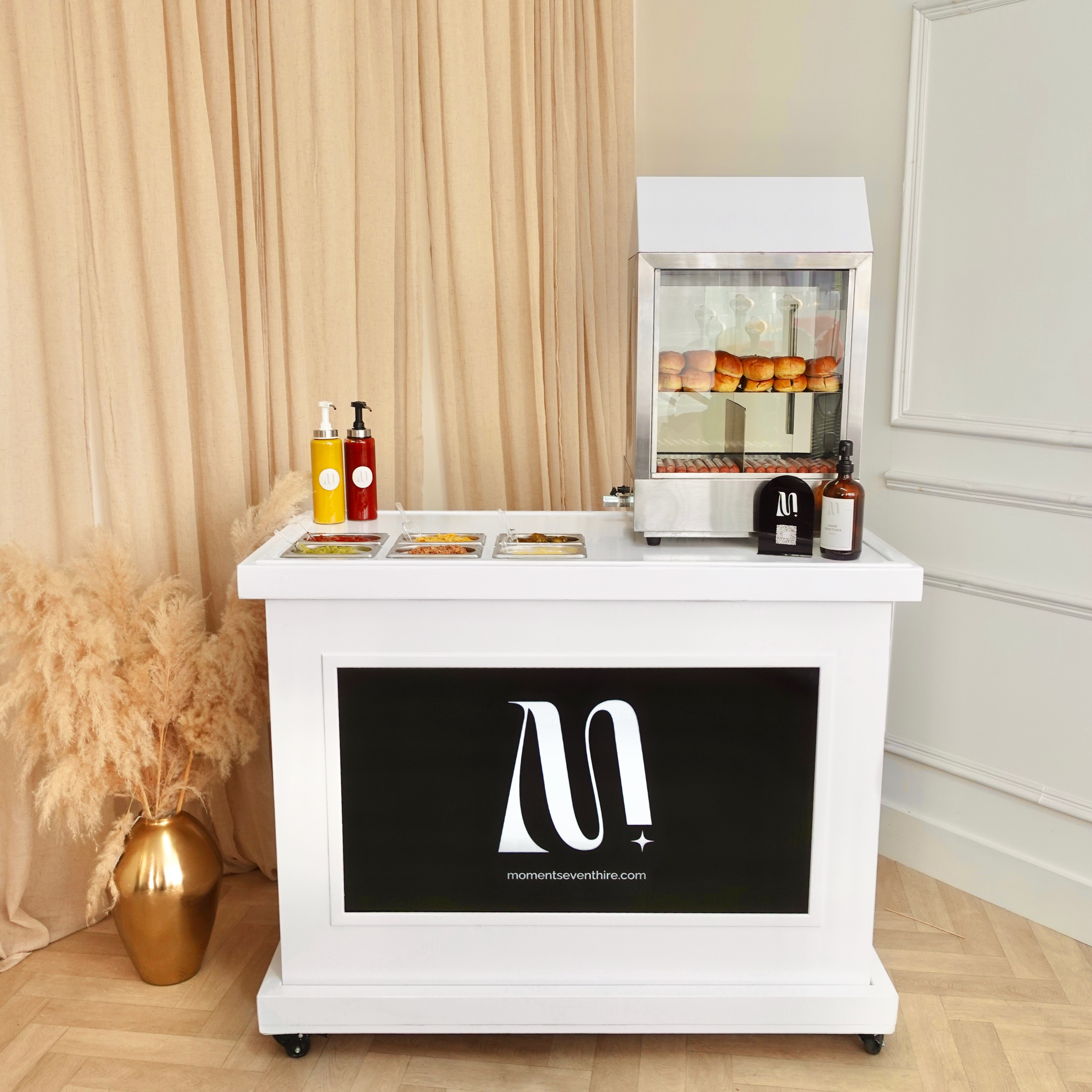 Hot Dog Machine with Unlimited Servings & Digital Screen