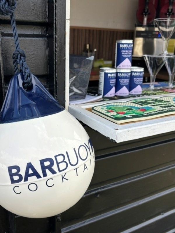 Premium Mobile Horsebox Bar | All-Inclusive Cocktails & Drinks Service