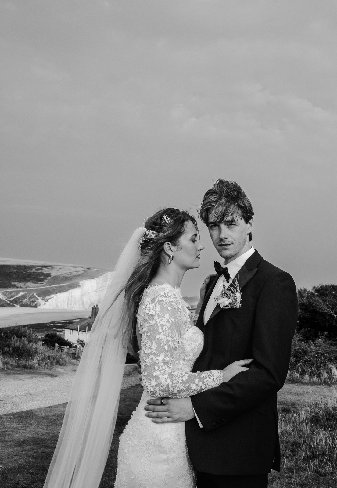 Cinematic Approach Capturing Candid, Airy & Emotional Moments