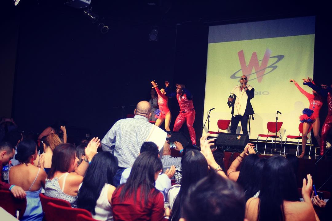 Best Salsa Singer & Latin Band 'Robin Del Castillo'