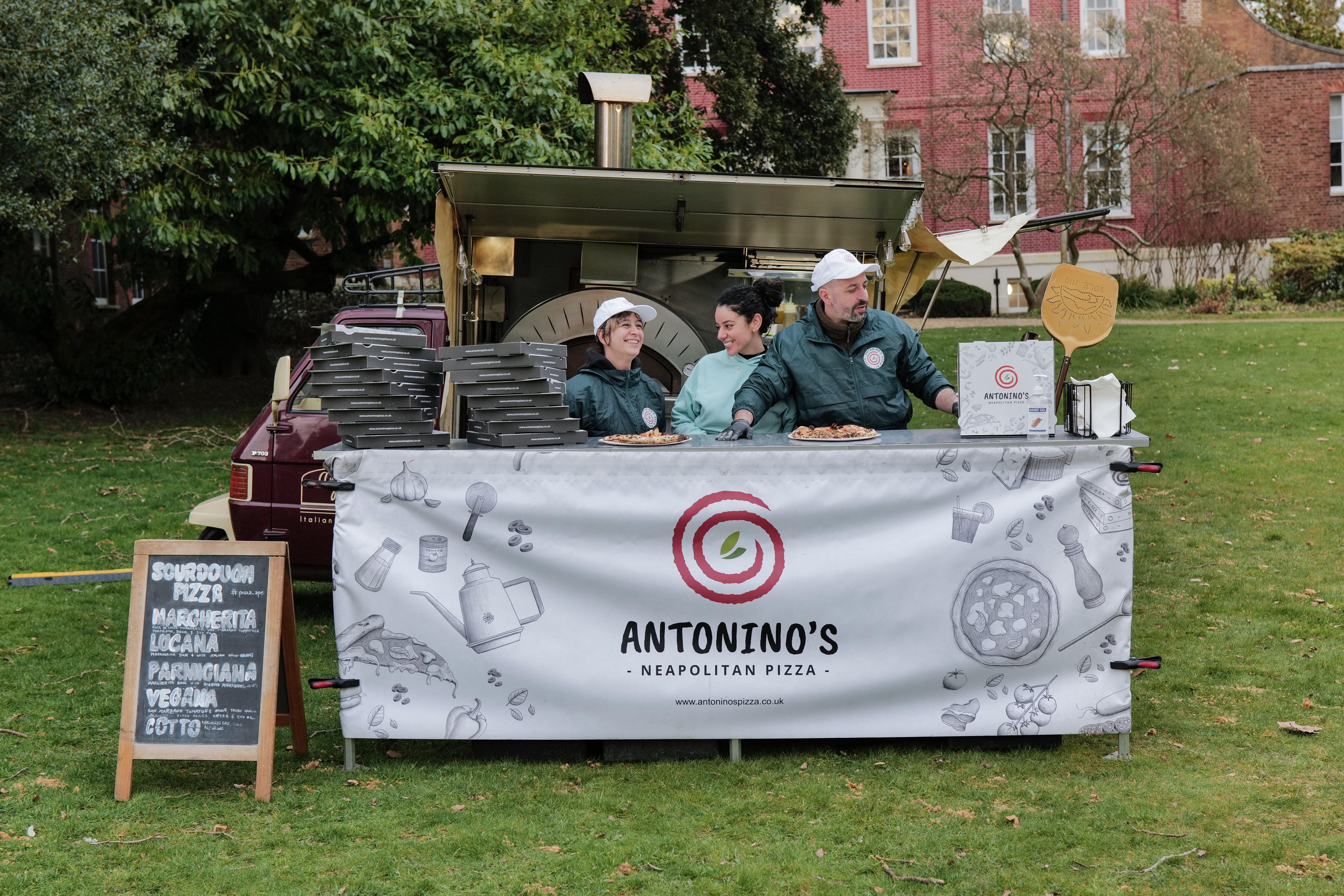 Authentic Italian Pizza on Wheels – Perfect for Any Event!