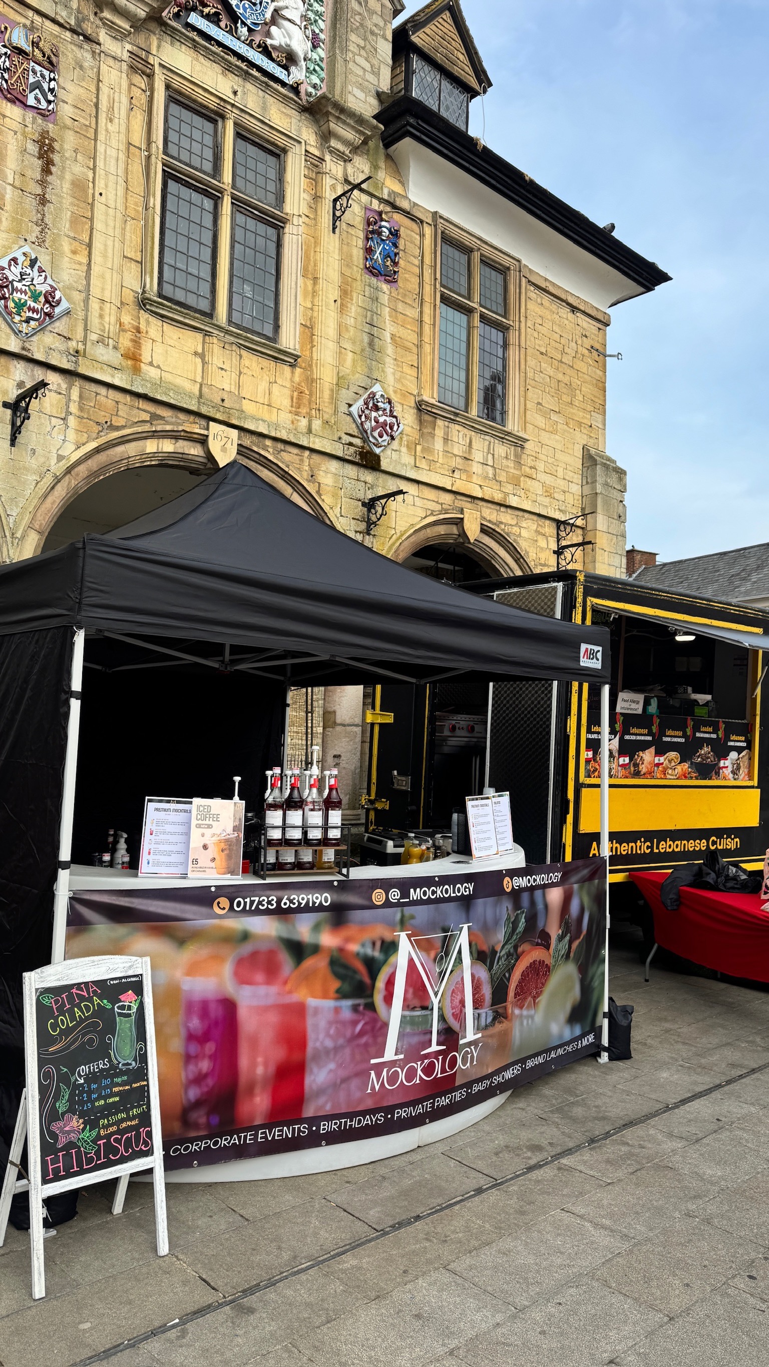 Full Live Bar Service with Premium Non-Alcoholic Mocktails & Mojitos