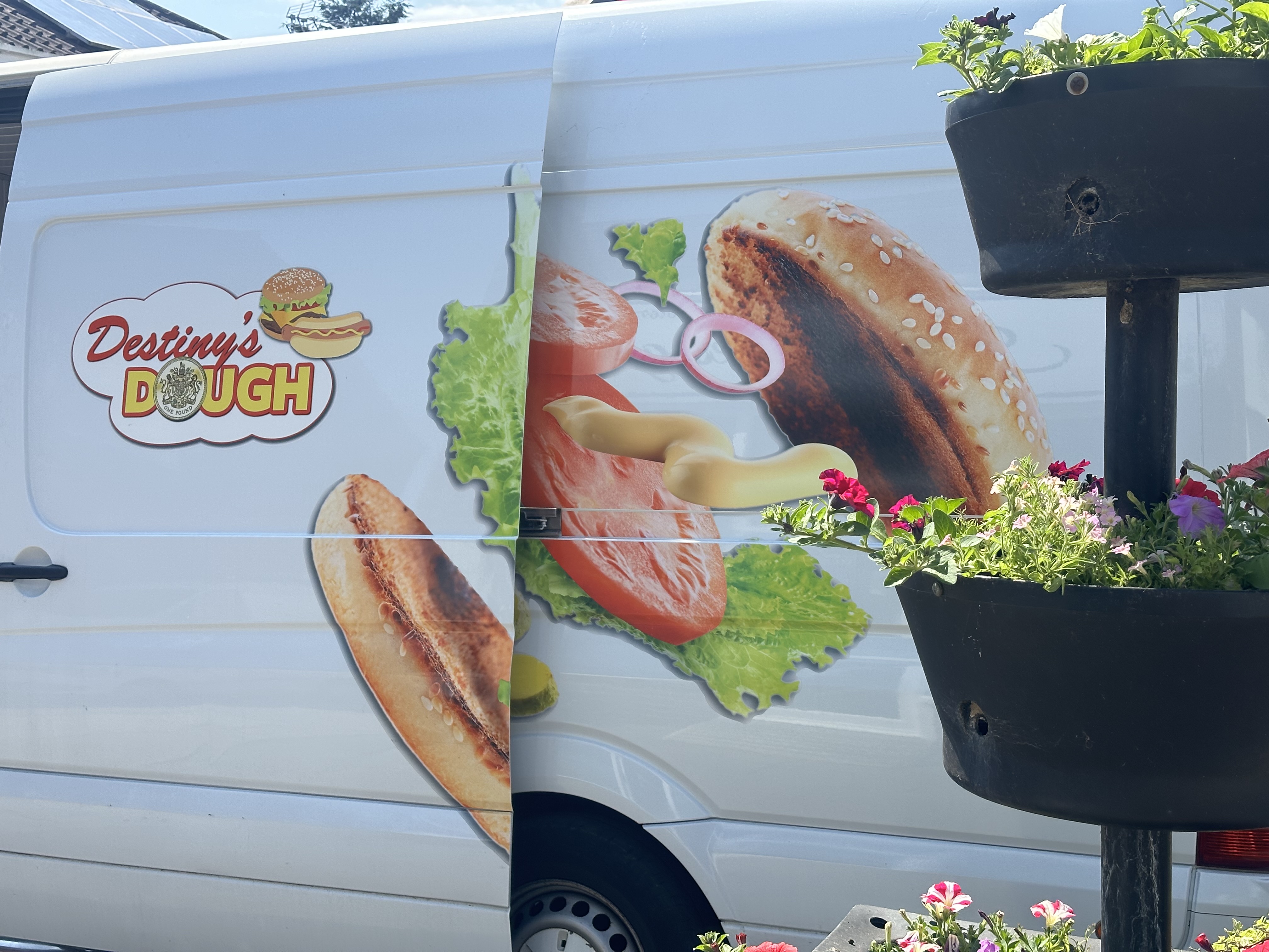 Norfolk & Suffolk’s Biggest Hotdogs & 6-Ounce Cheeseburgers