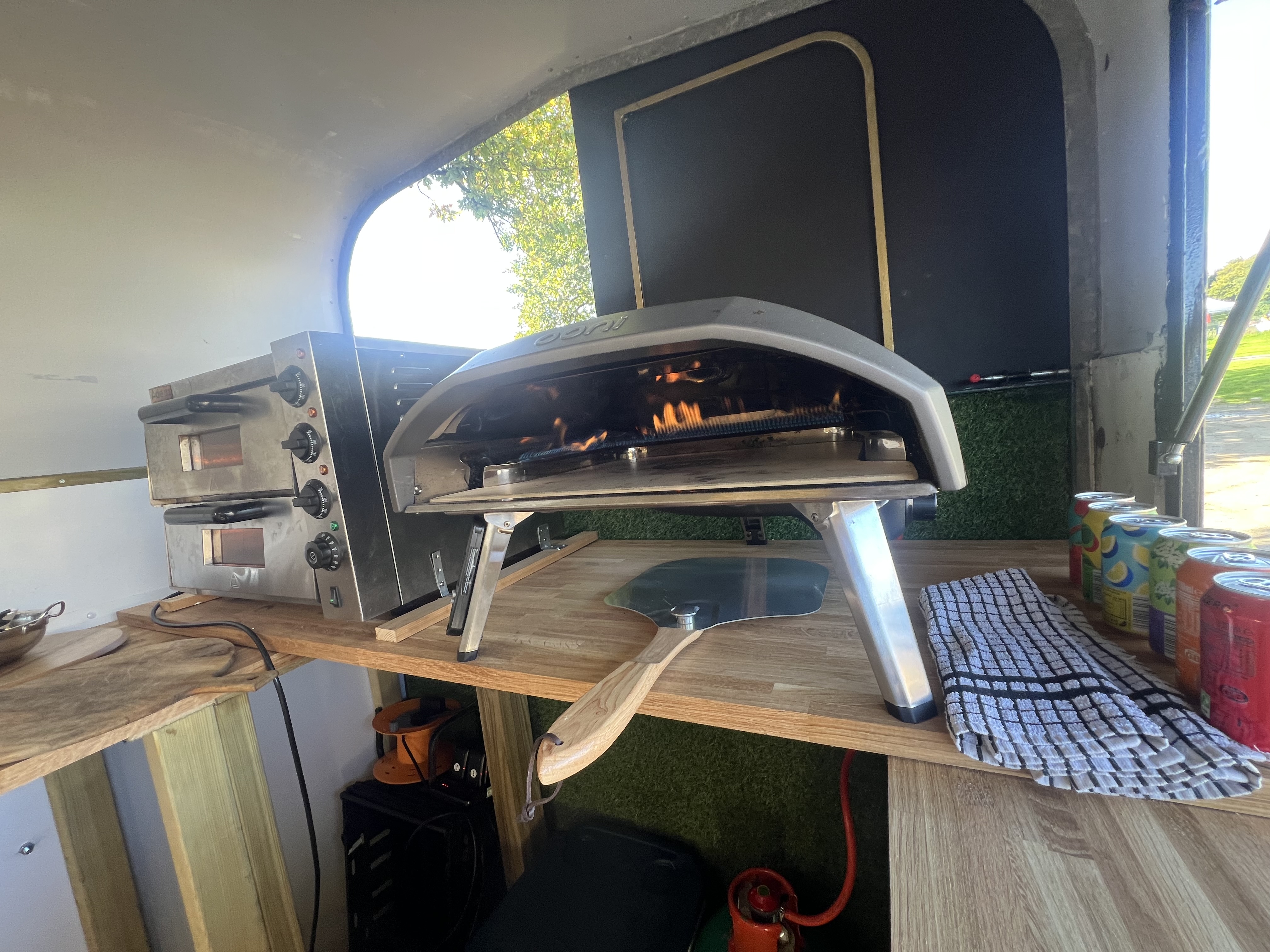 Fresh Pizzas Served from Stylish Horsebox