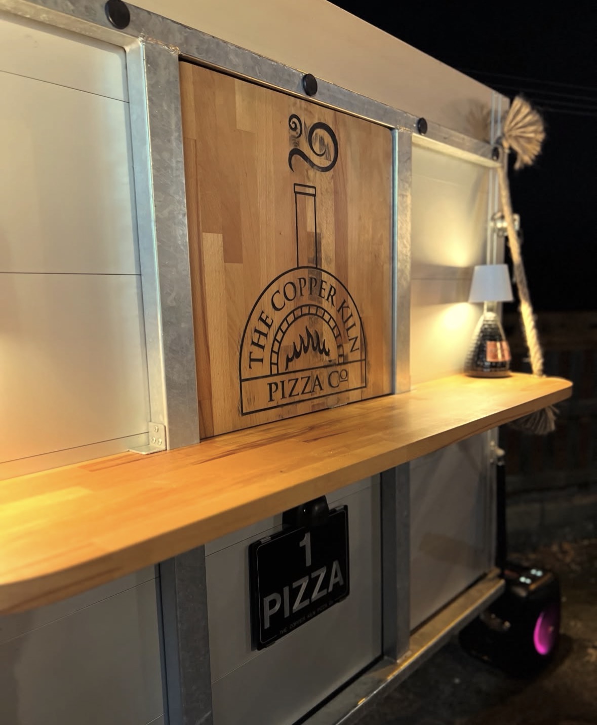 Trusted Luxury Wood-Fired Pizza ⭐