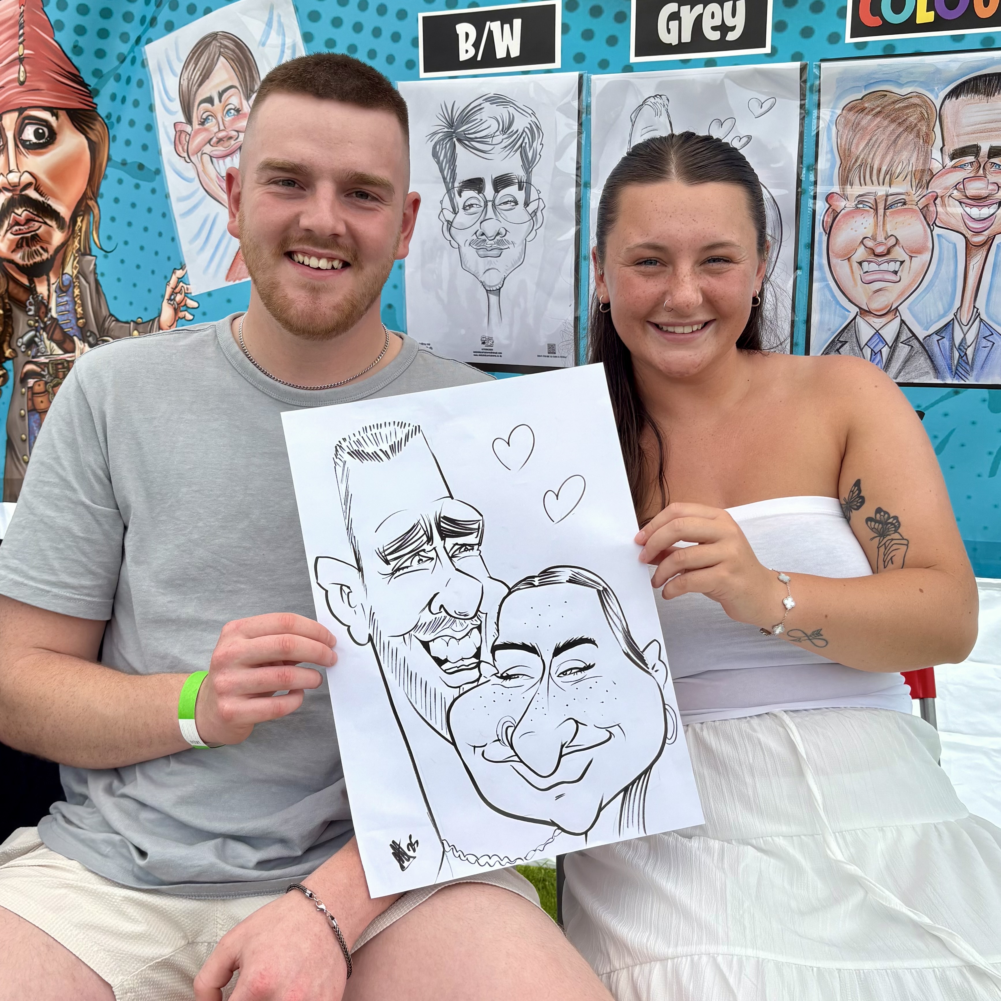 Laughs All Round with Fun & Entertaining Caricaturist