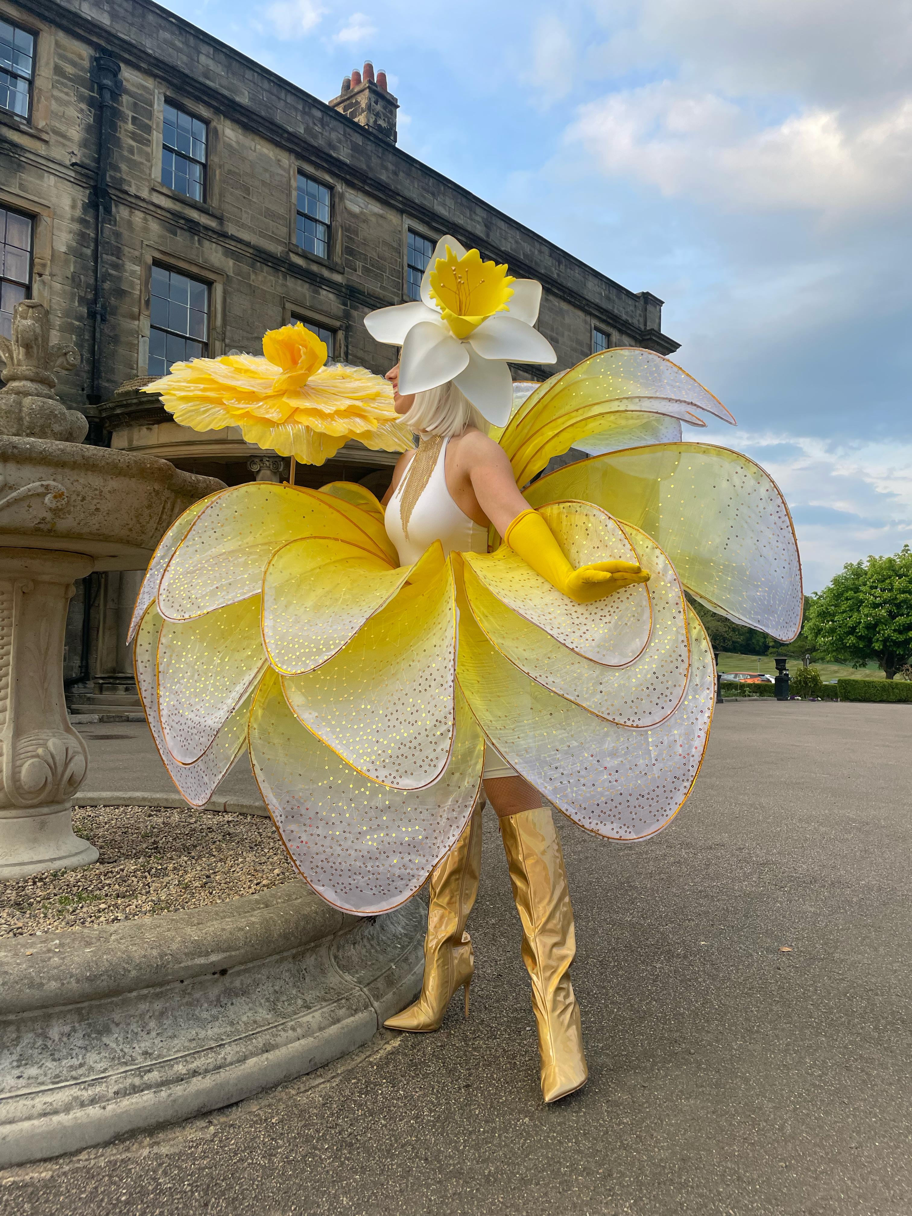 Solo Rose Walk-About Dancer In Colour Of Your Choice