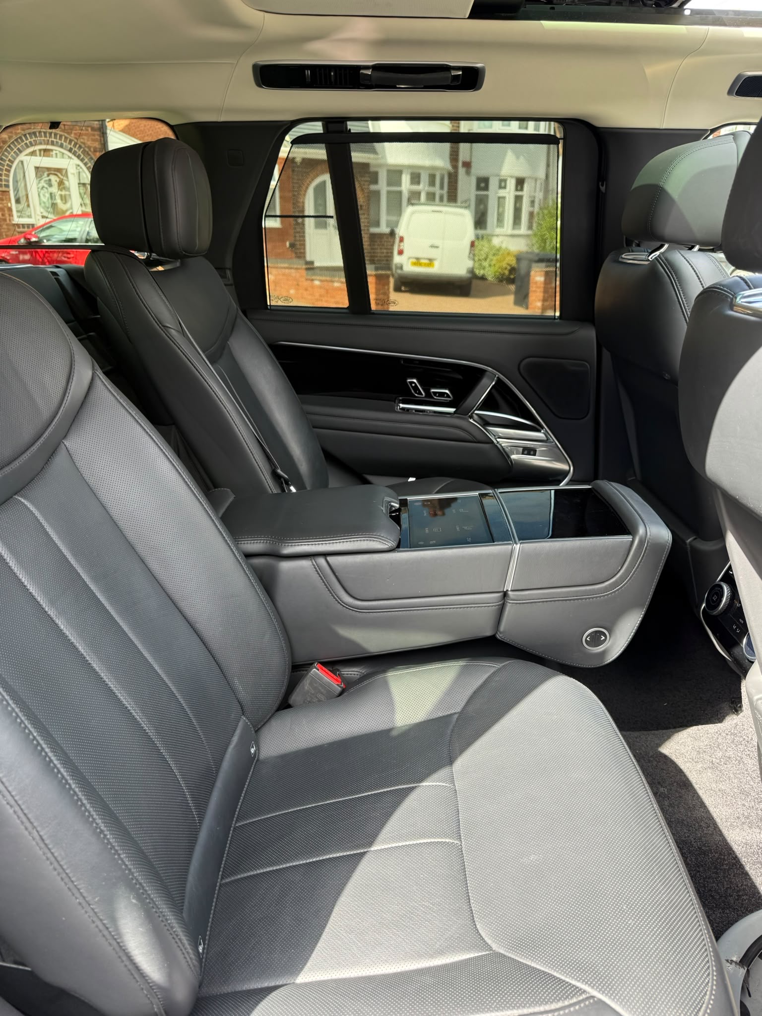 Luxury Range Rover Vogue Autobiography