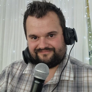 DJ Sean Hanlon - The Wedding and Party Specialist