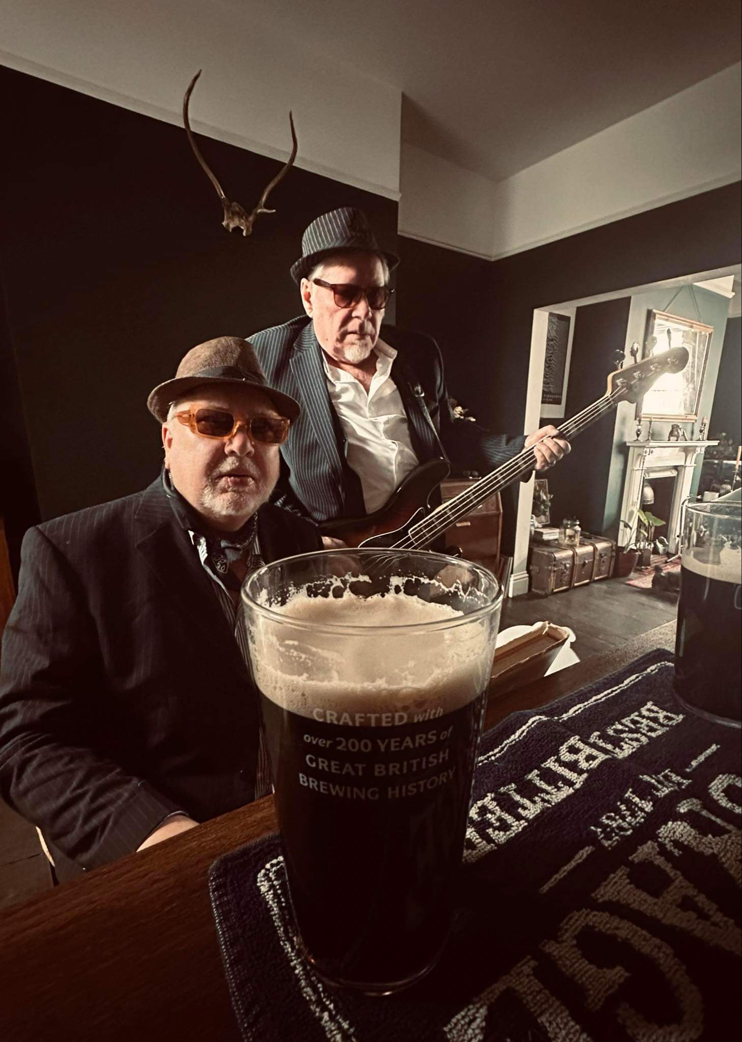 Chas & Dave Tribute Duo "The Spice Chavs"