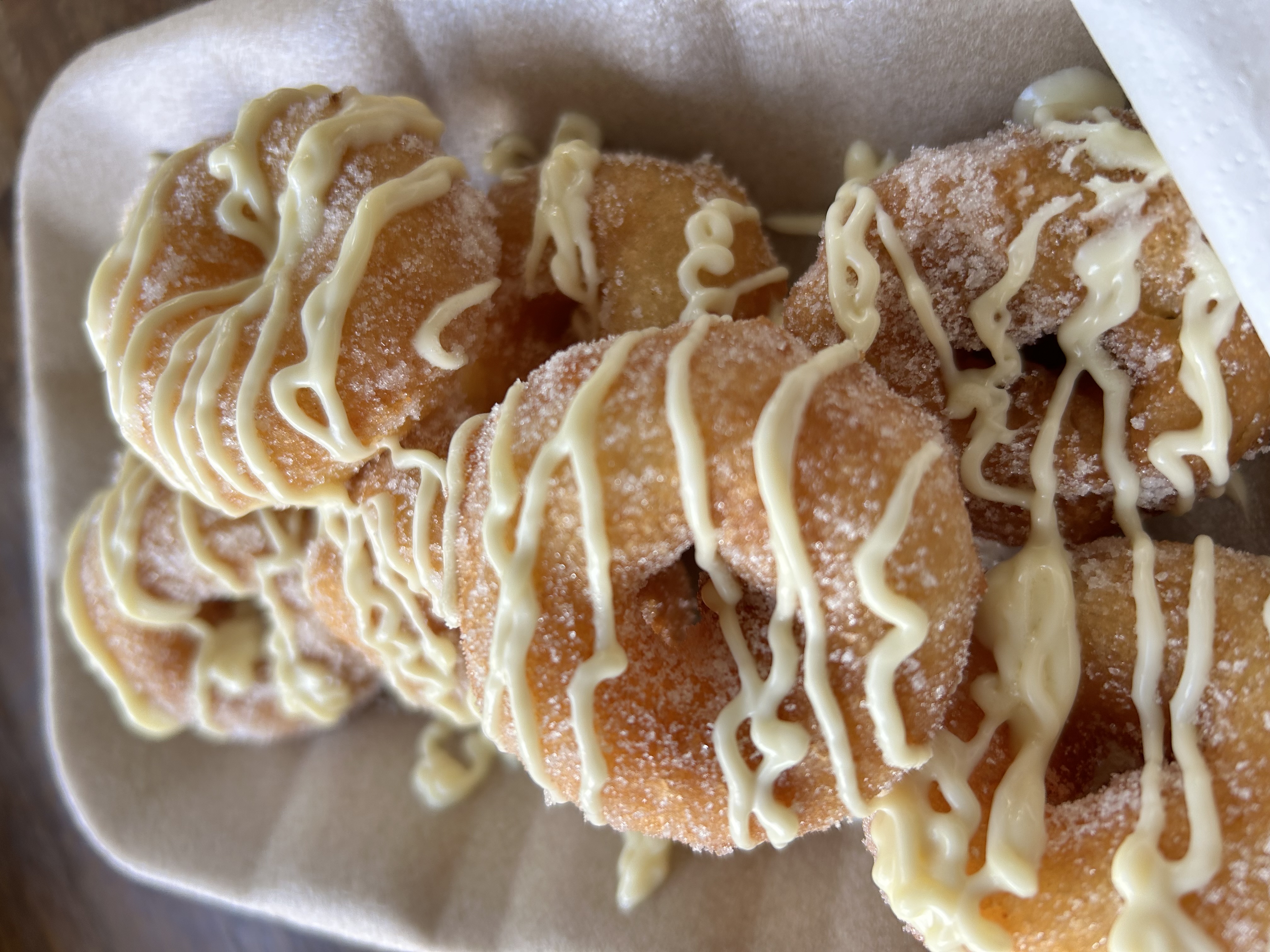 Hot Fresh Mini Donuts For Your Event