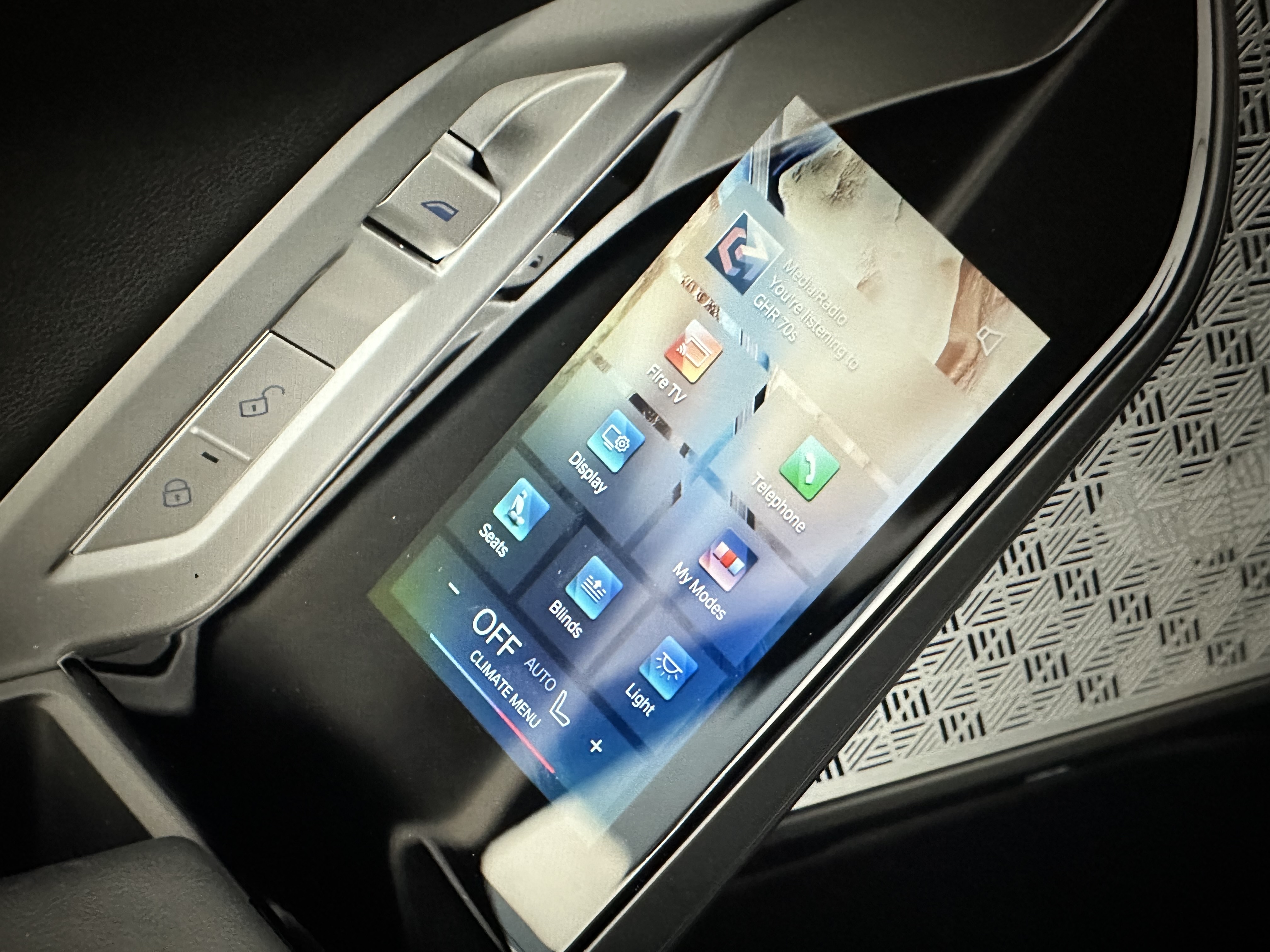 Luxury Chauffeur for You & Your Loved Ones