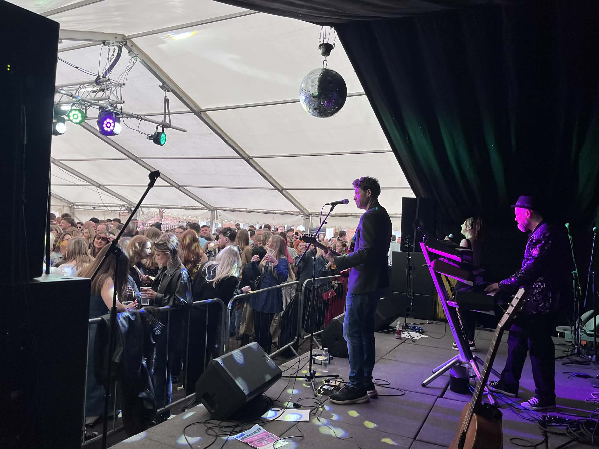 Upbeat 3 Piece Party Band Playing Pop, Rock & Soul Floorfillers!