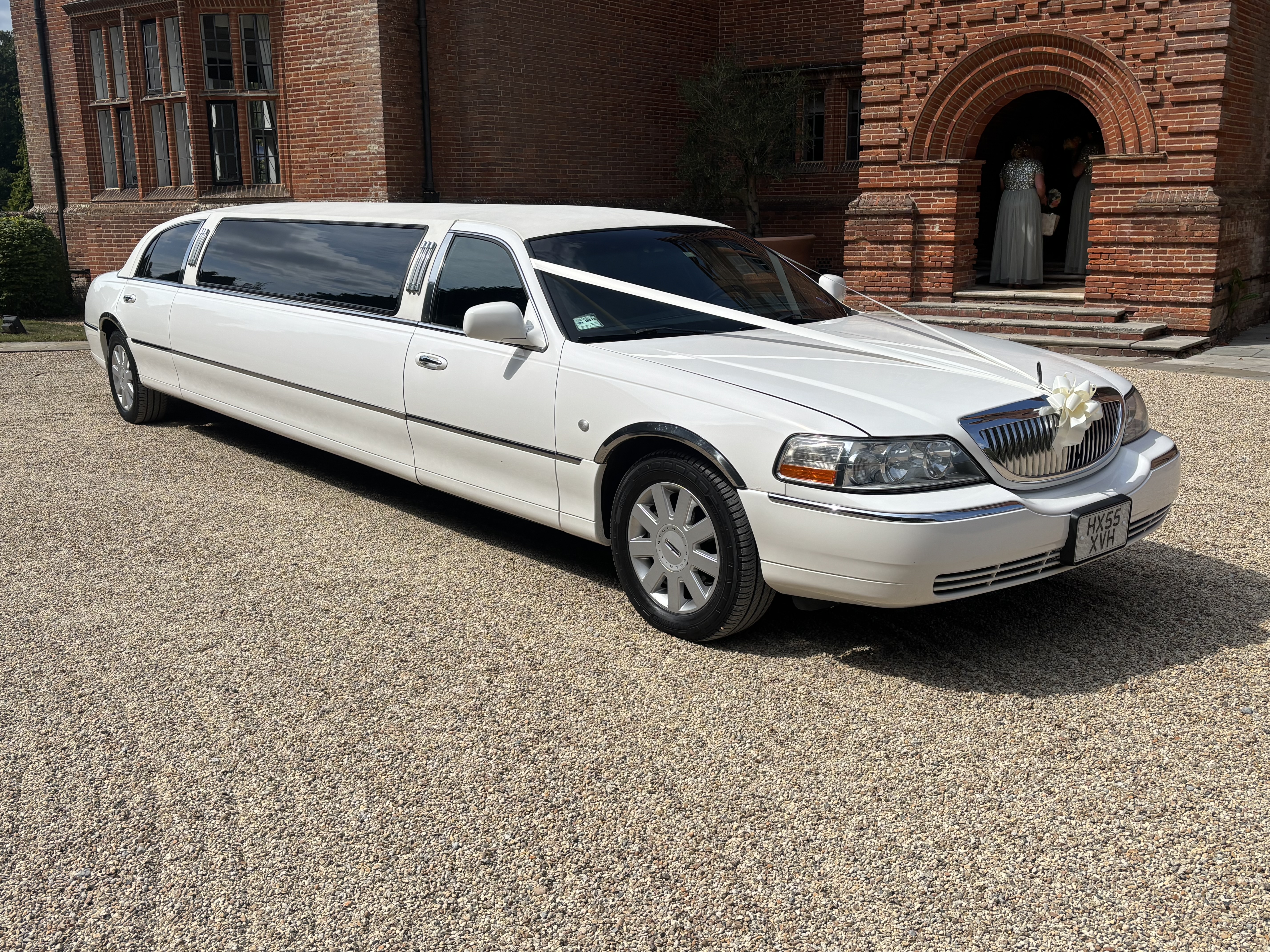 Lincoln Town Car Finished in Elegant Diamond White