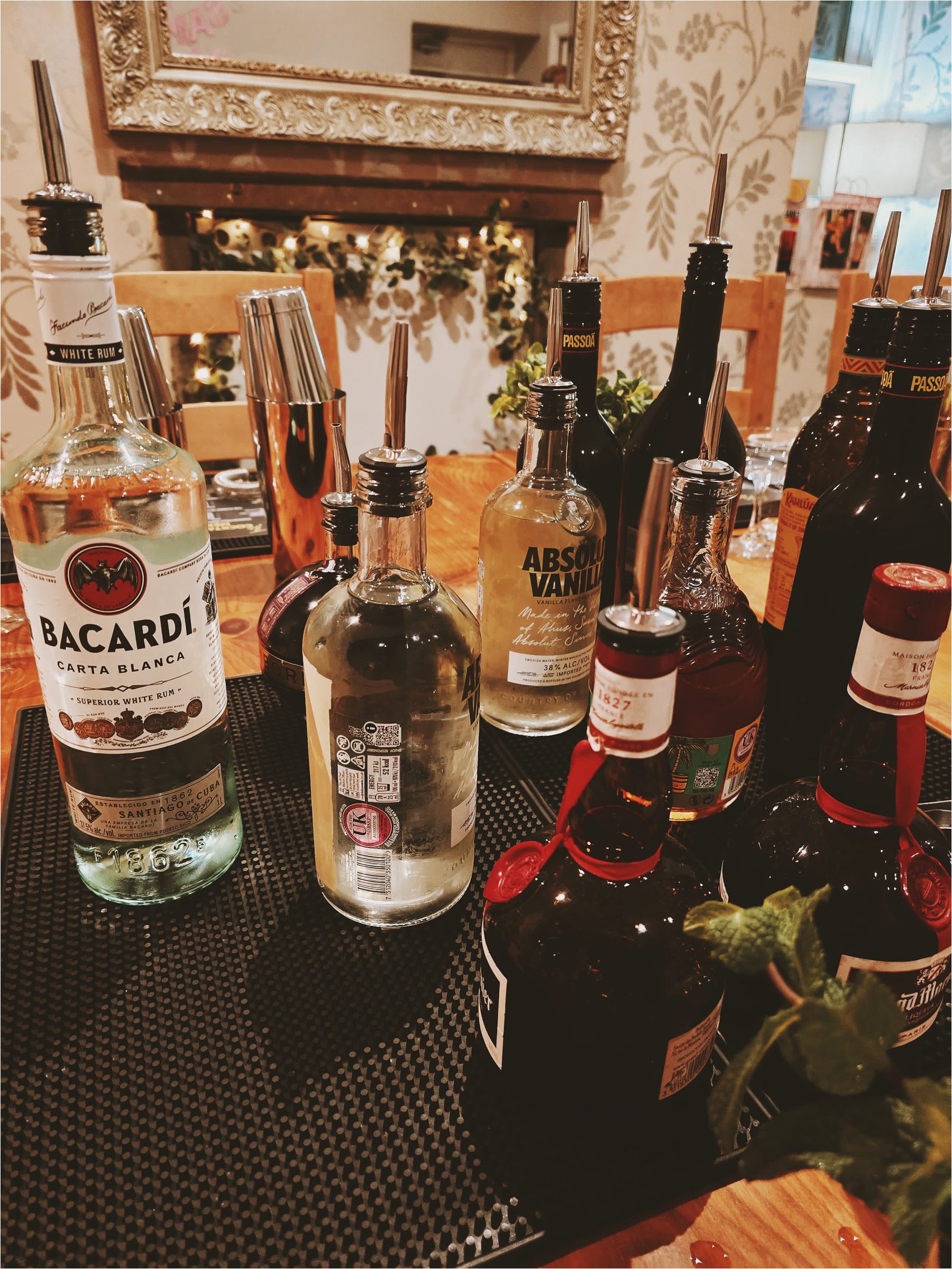 Unique & Entertaining Cocktail Making Class