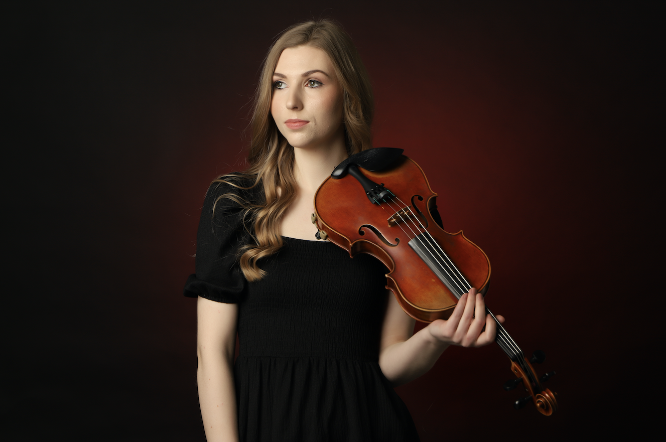 Acoustic & Electric Violinist Pippa Griffin