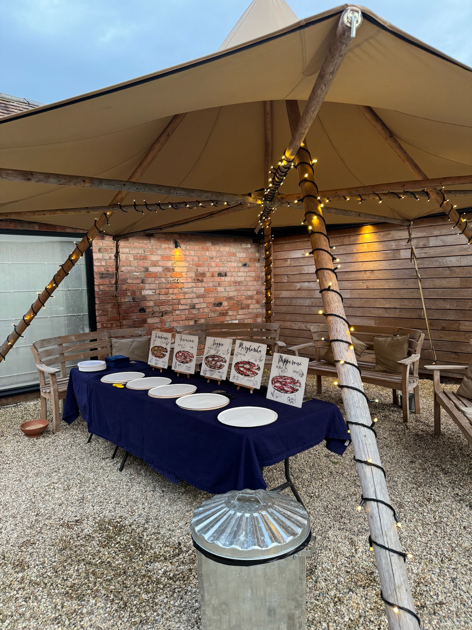 Fresh, Fast & Full of Flavour Wood-Fired Pizza Tailored For You