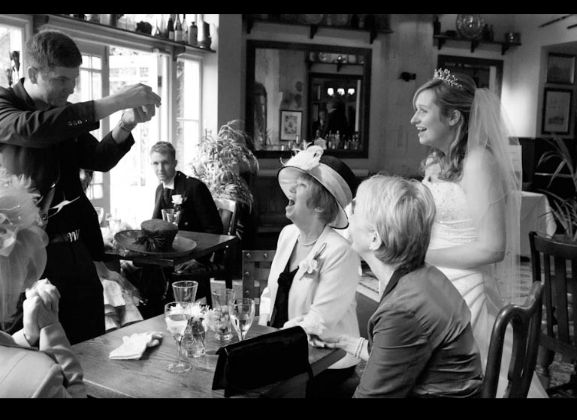 Mix & Mingle With Award-Winning Close-Up Magician Chris Cowl