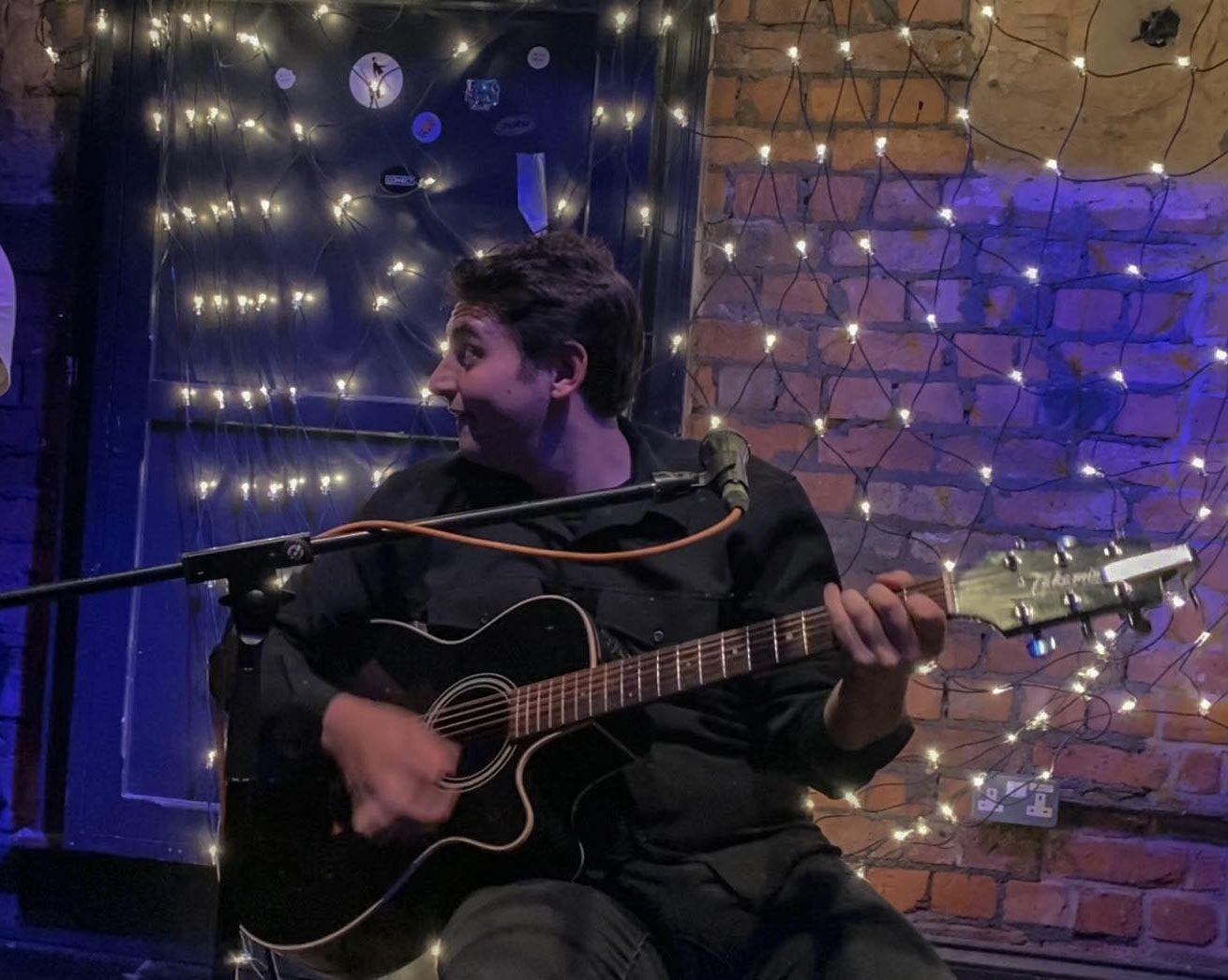 Acoustic Pop & Rock Vocalist Jason Walsh