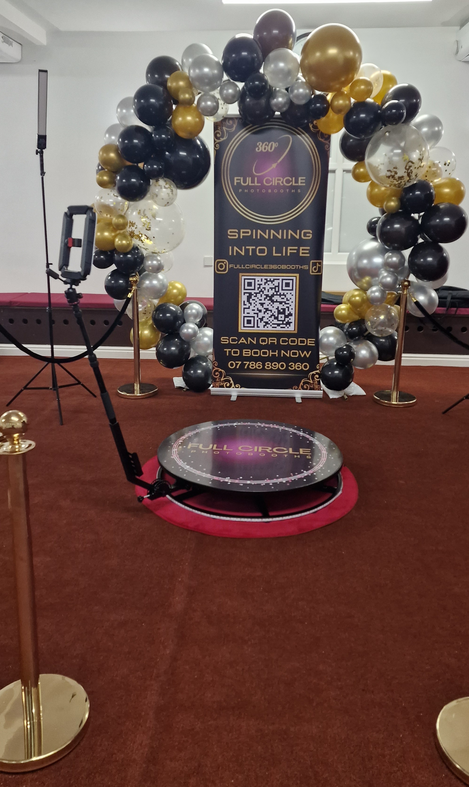 360° Photo Booth Hire for your Special Day! 