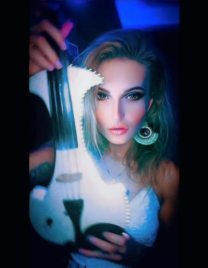 Sophie Soul Lounge Violinist