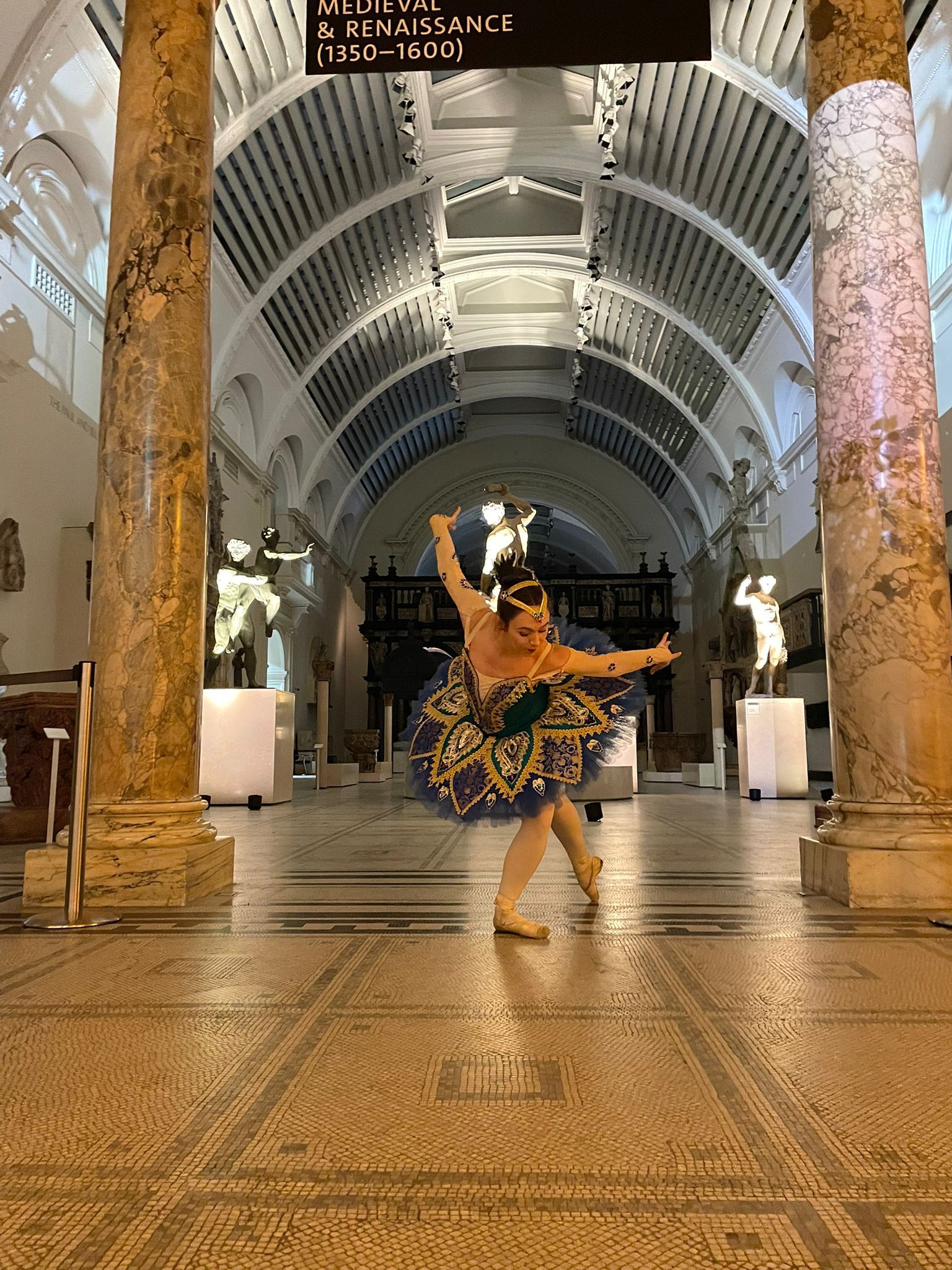 Peacock Ballet Dancers: An Elegant Way to Glamorise your Event