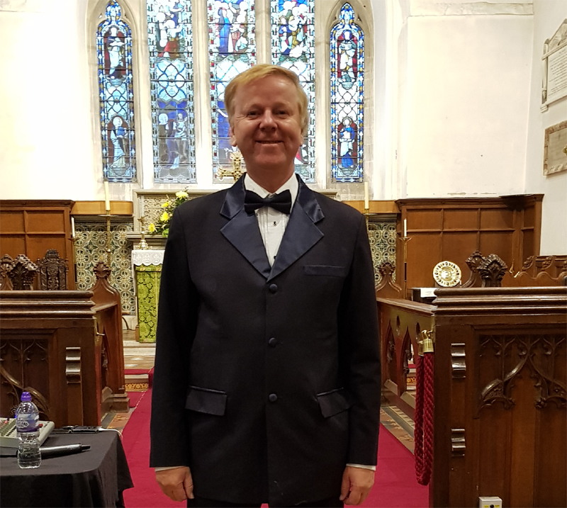 Singer Entertainer - Pop, Classical, Musical Theatre, Swing, Folk