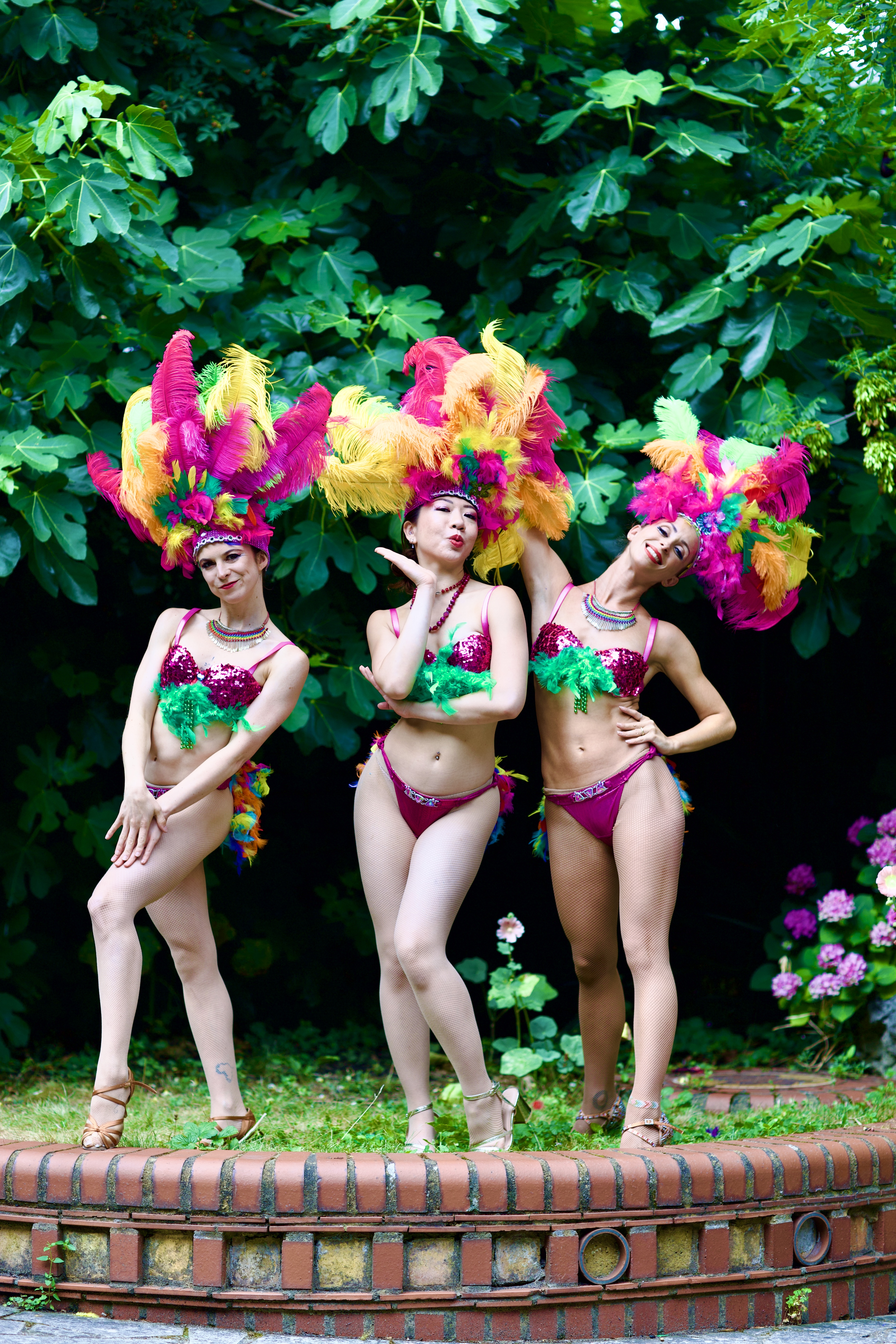 Stunning Latin Carnival Samba Trio Performance